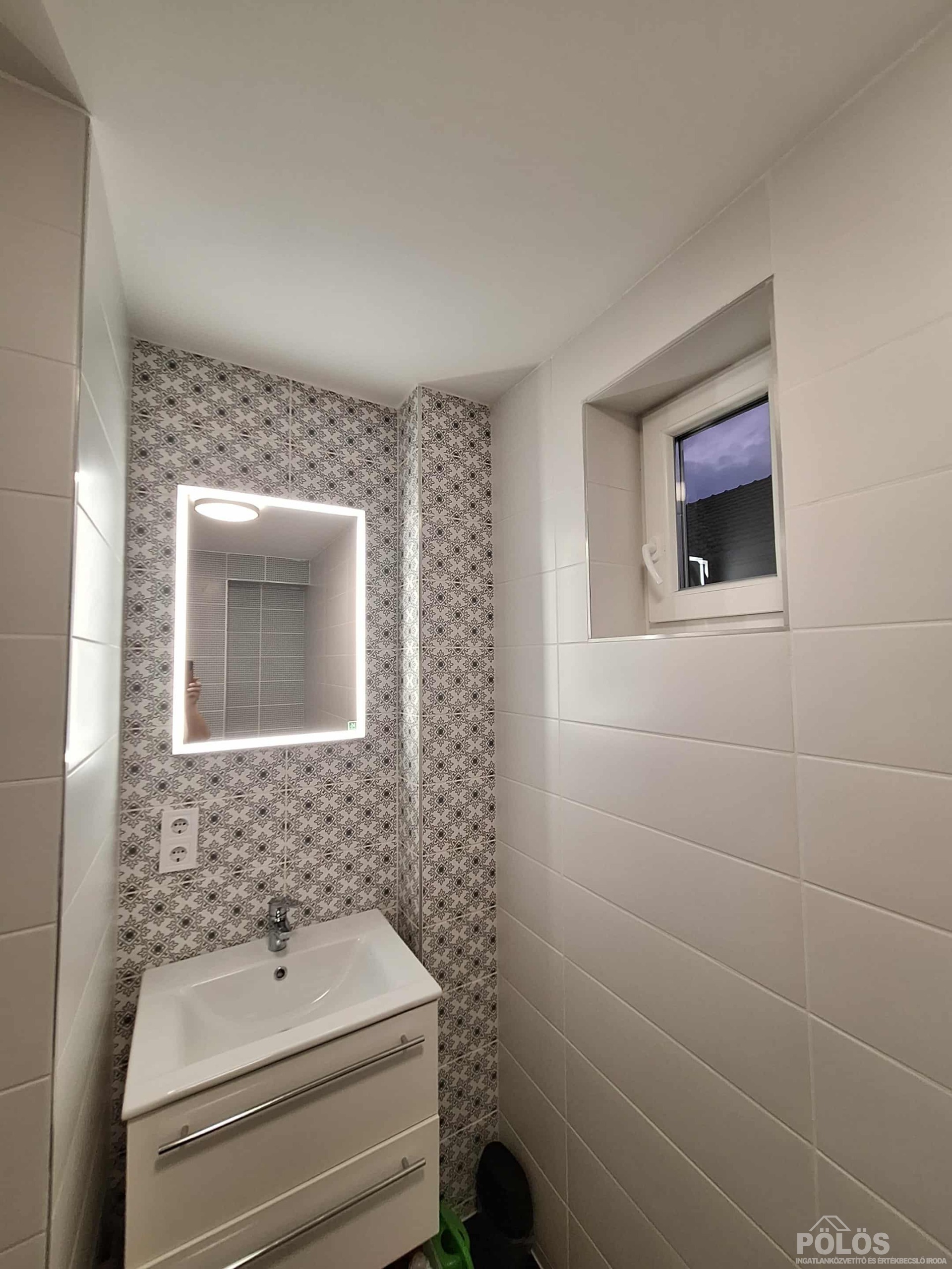 Sopronban kertvárosban igényes 4 szobás erkélyes lakás eladó