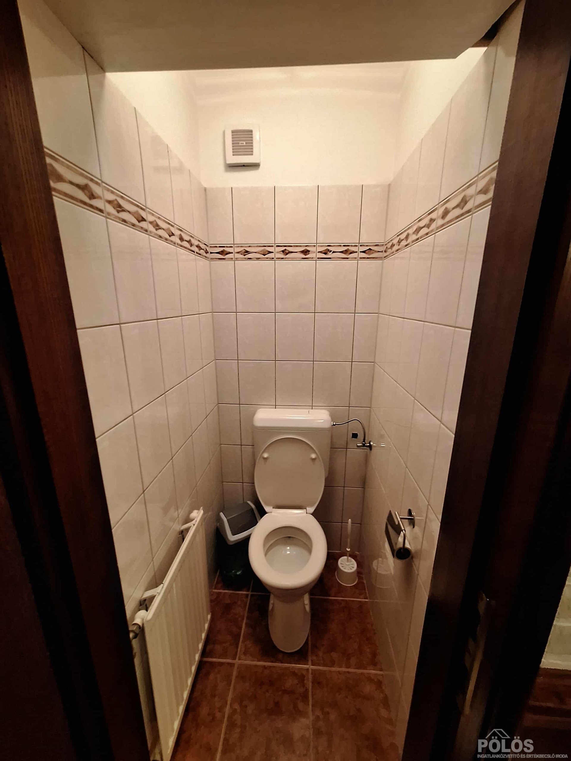 Besenyő utcában különleges hangulatú panorámás lakás kiadó