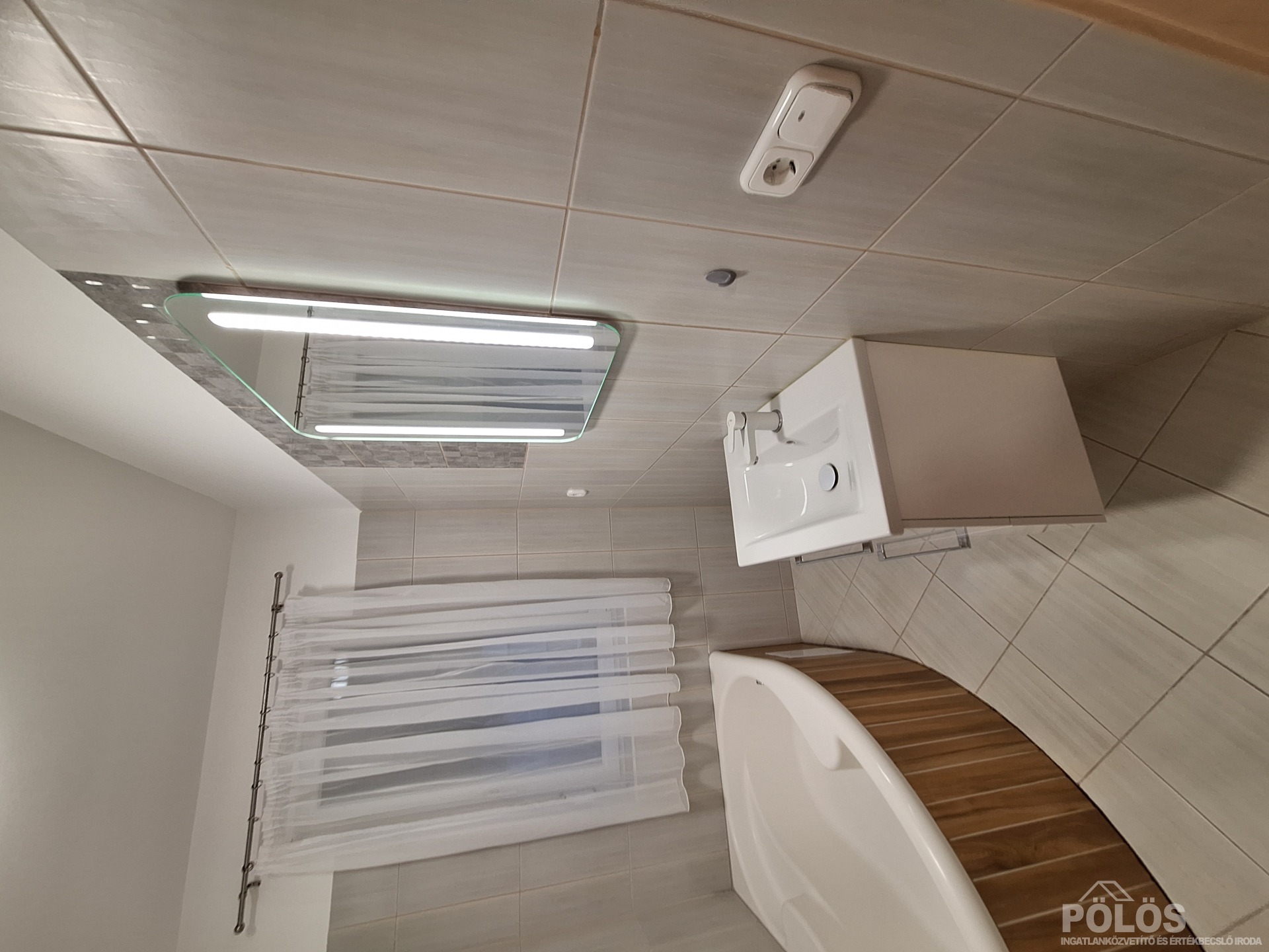 Brandmajorban csodálatos környezetben I.em 59 m2-es erkélyes lakás kiadó