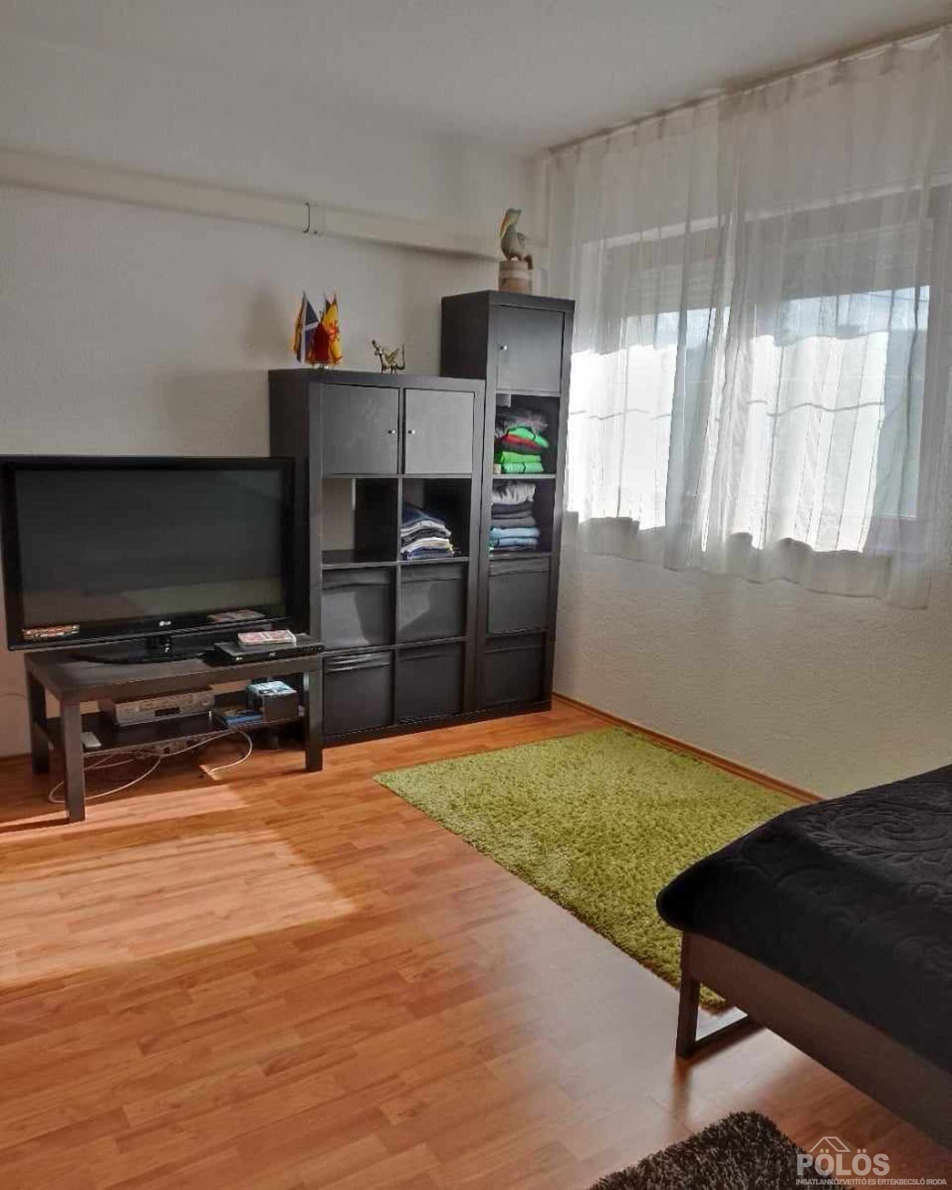 Ágfalvi úti lakóparkban tágas ikerház