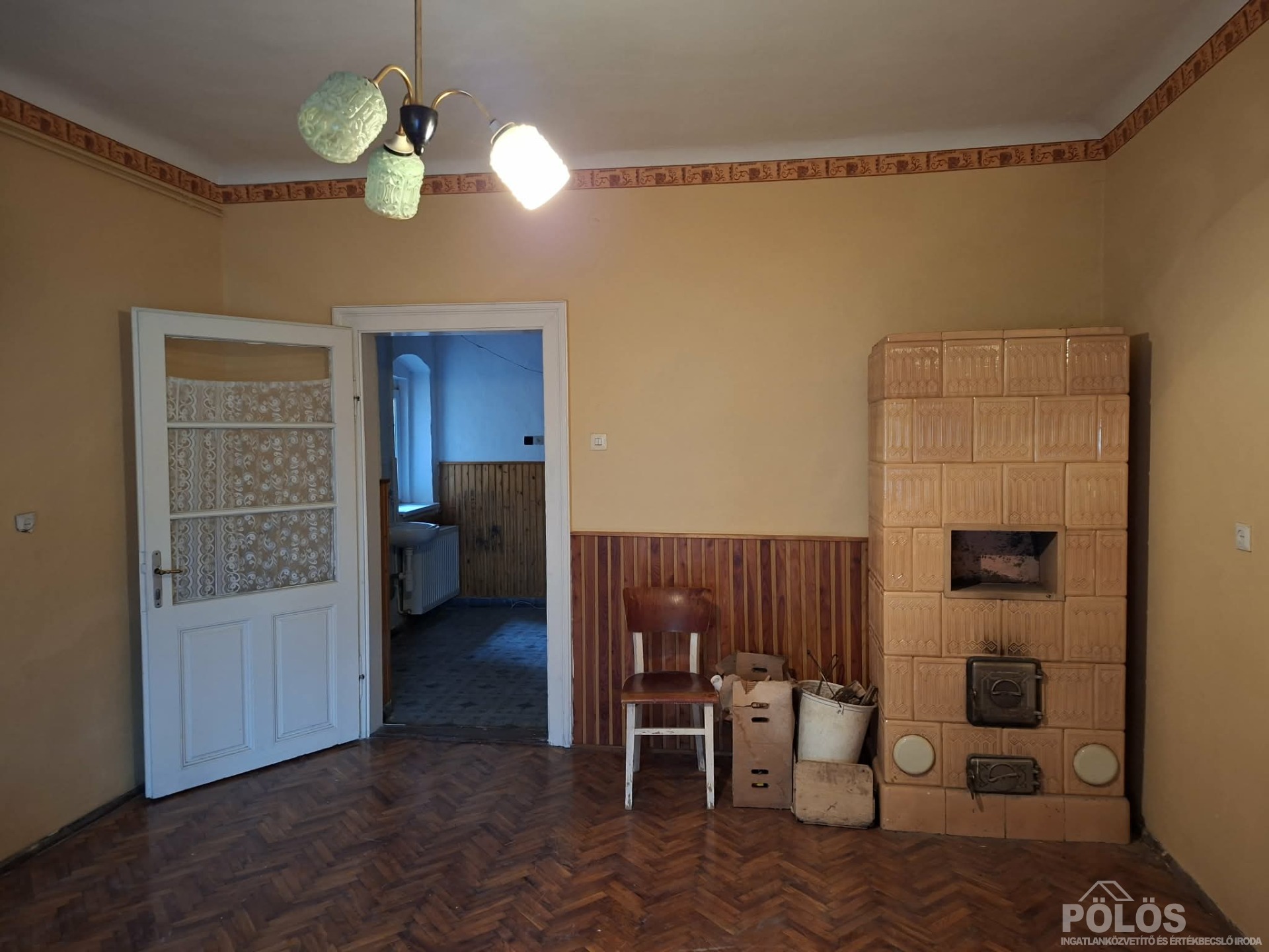 Sopronban csendes családi házas övezetben azonnal költözhető családi ház eladó