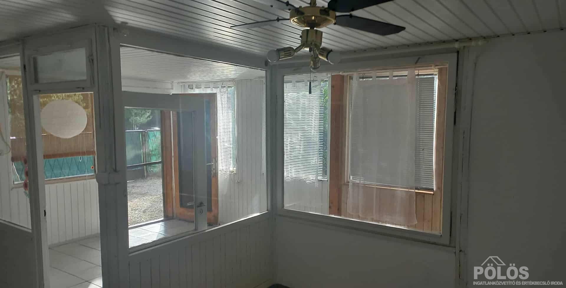 Hegykői strand közelében hangulatos nyaraló eladó