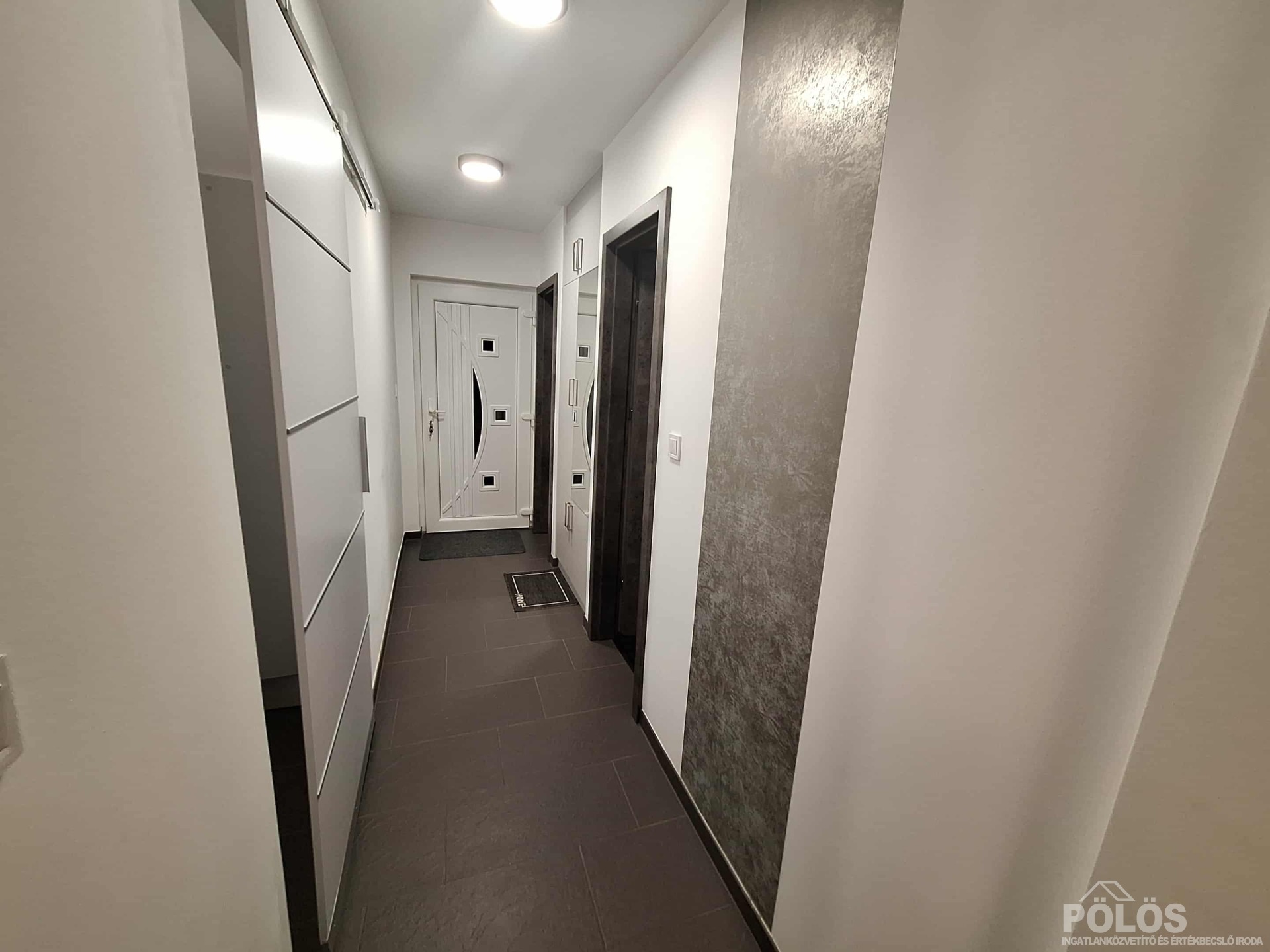 Sopronban kertvárosban igényes 4 szobás erkélyes lakás eladó