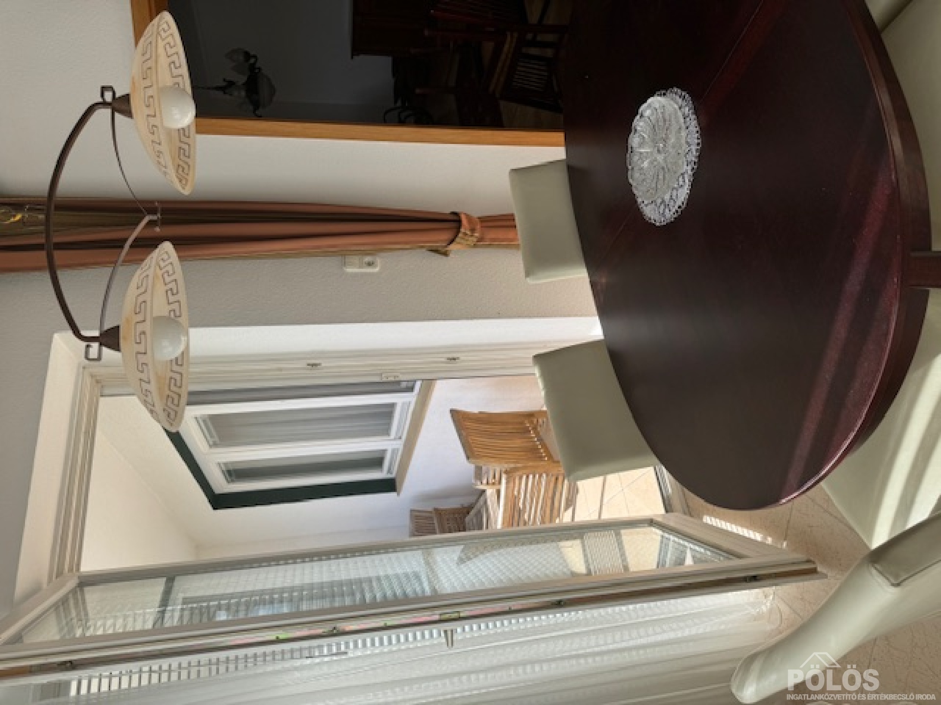 Belvároshoz közel hangulatos kertkapcsolatos sorház eladó