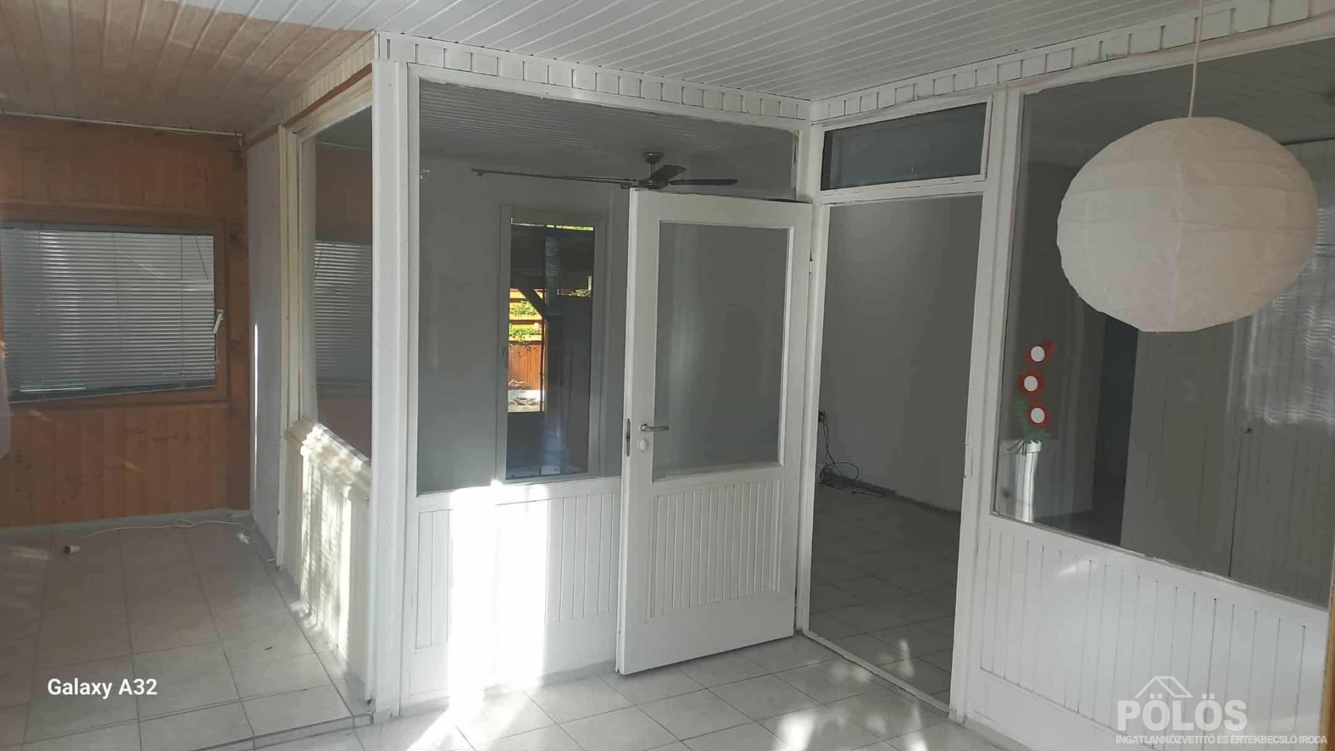 Hegykői strand közelében hangulatos nyaraló eladó