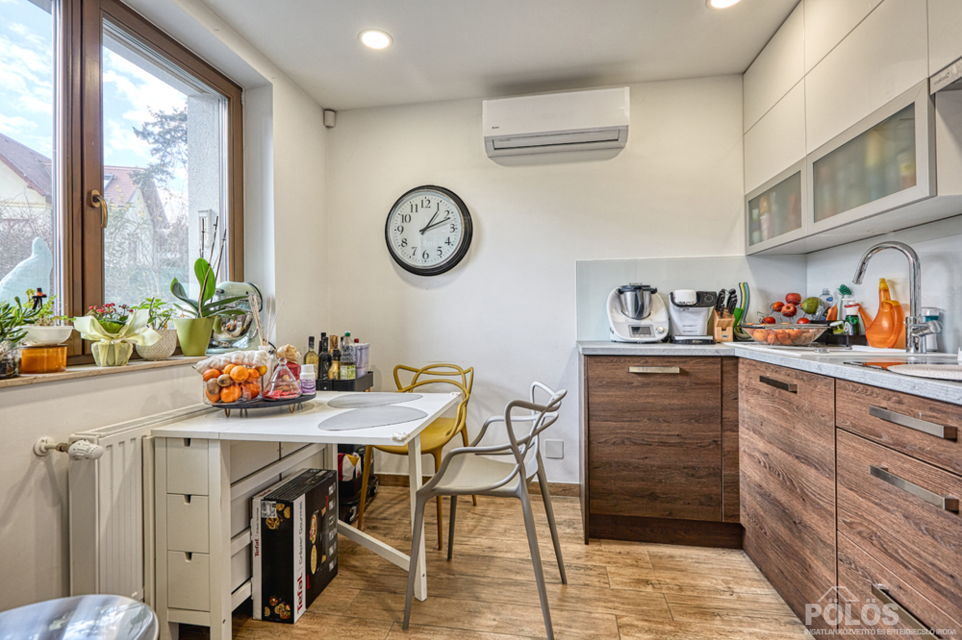 Lővérekben vállalkozás kialakítására alkalmas épület eladó