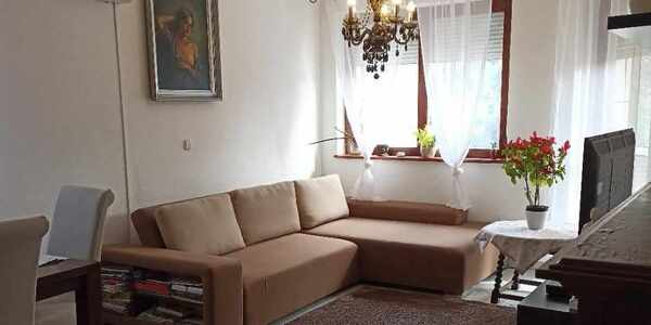 Ágfalvi úti lakóparkban tágas ikerház