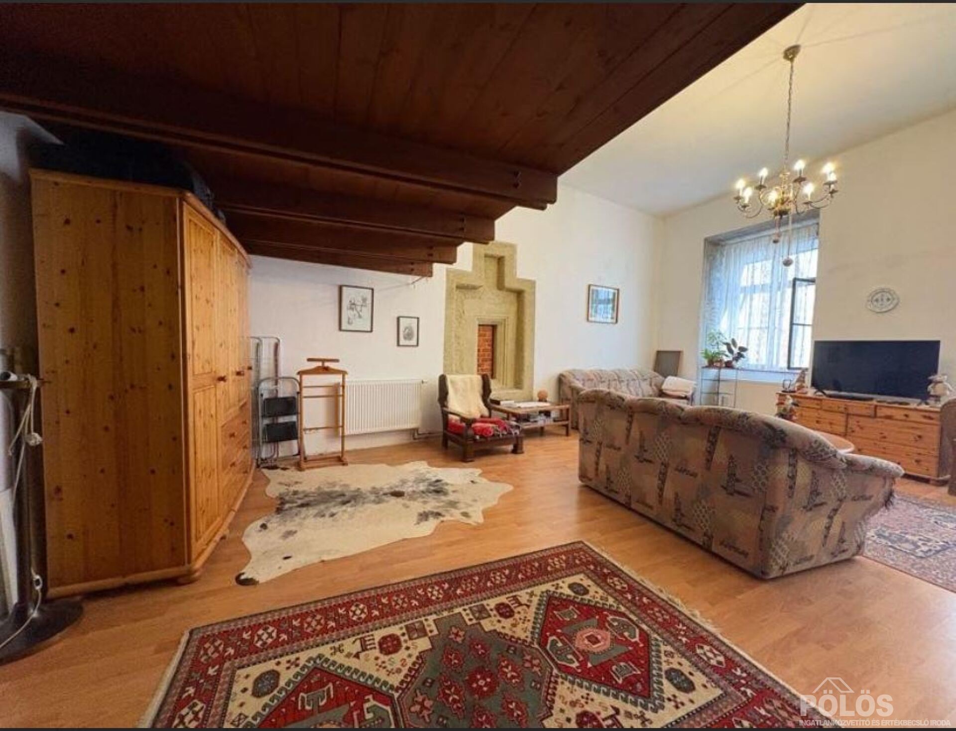 Sopronban Belvárosban egyedi hangulatú lakás eladó