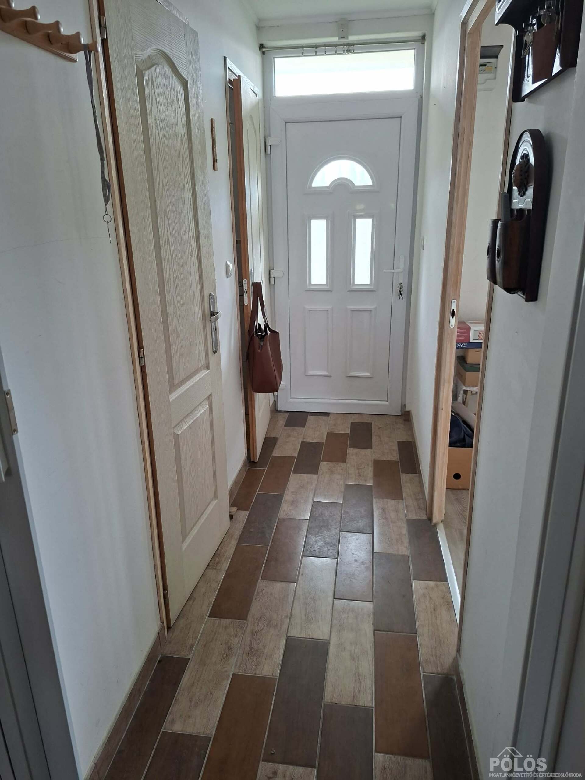 Belvároshoz közel  I.em 38 m2-es azonnal költözhető lakás eladó