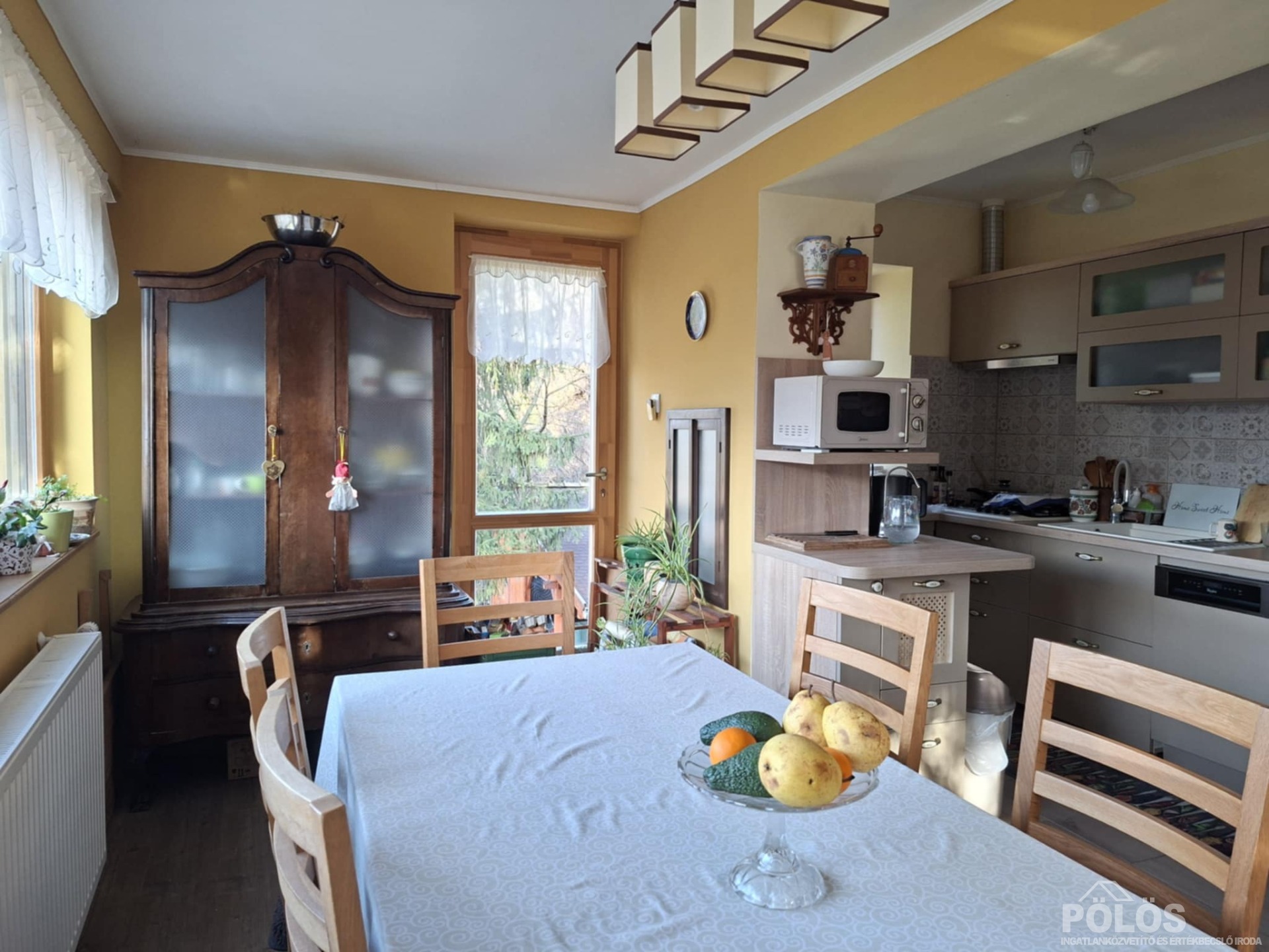 Erdei környezetben panorámás ház eladó