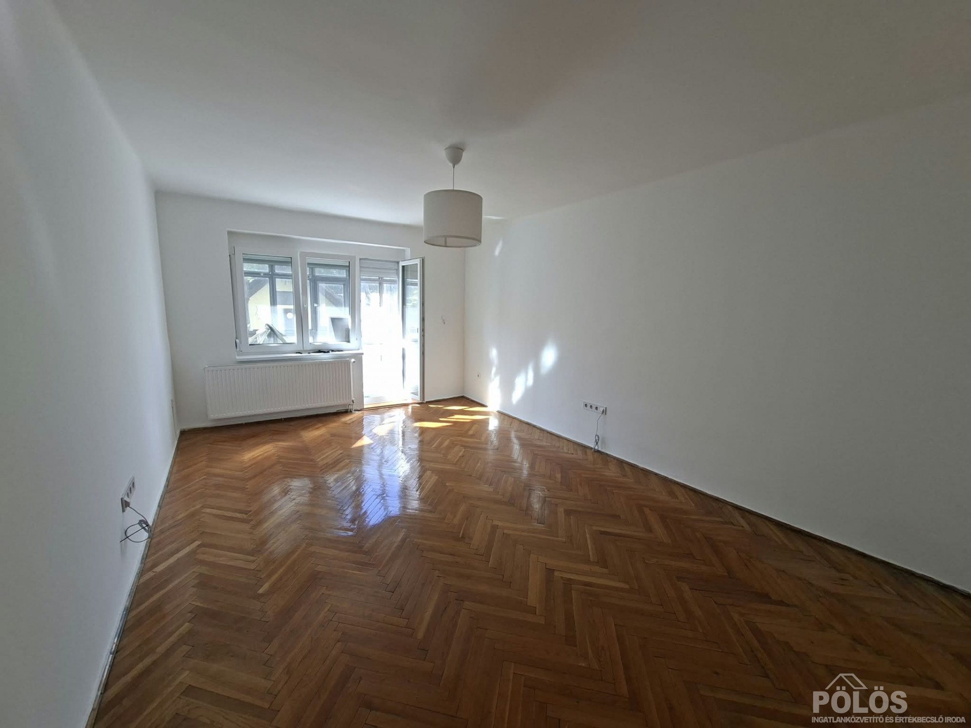 Alsólővérekben szép állapotú 54 m2-es erkélyes lakás eladó