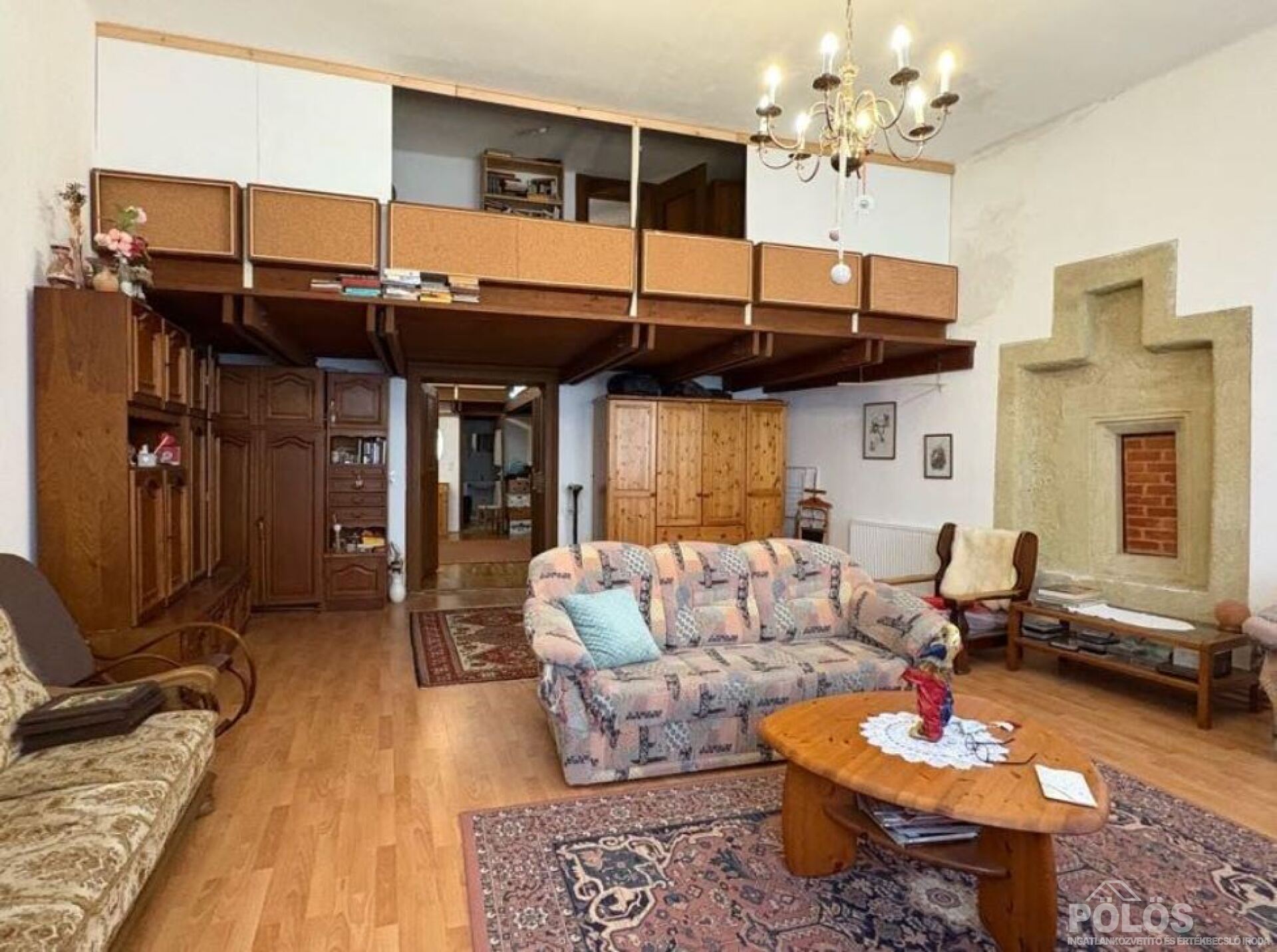 Sopronban Belvárosban egyedi hangulatú lakás eladó