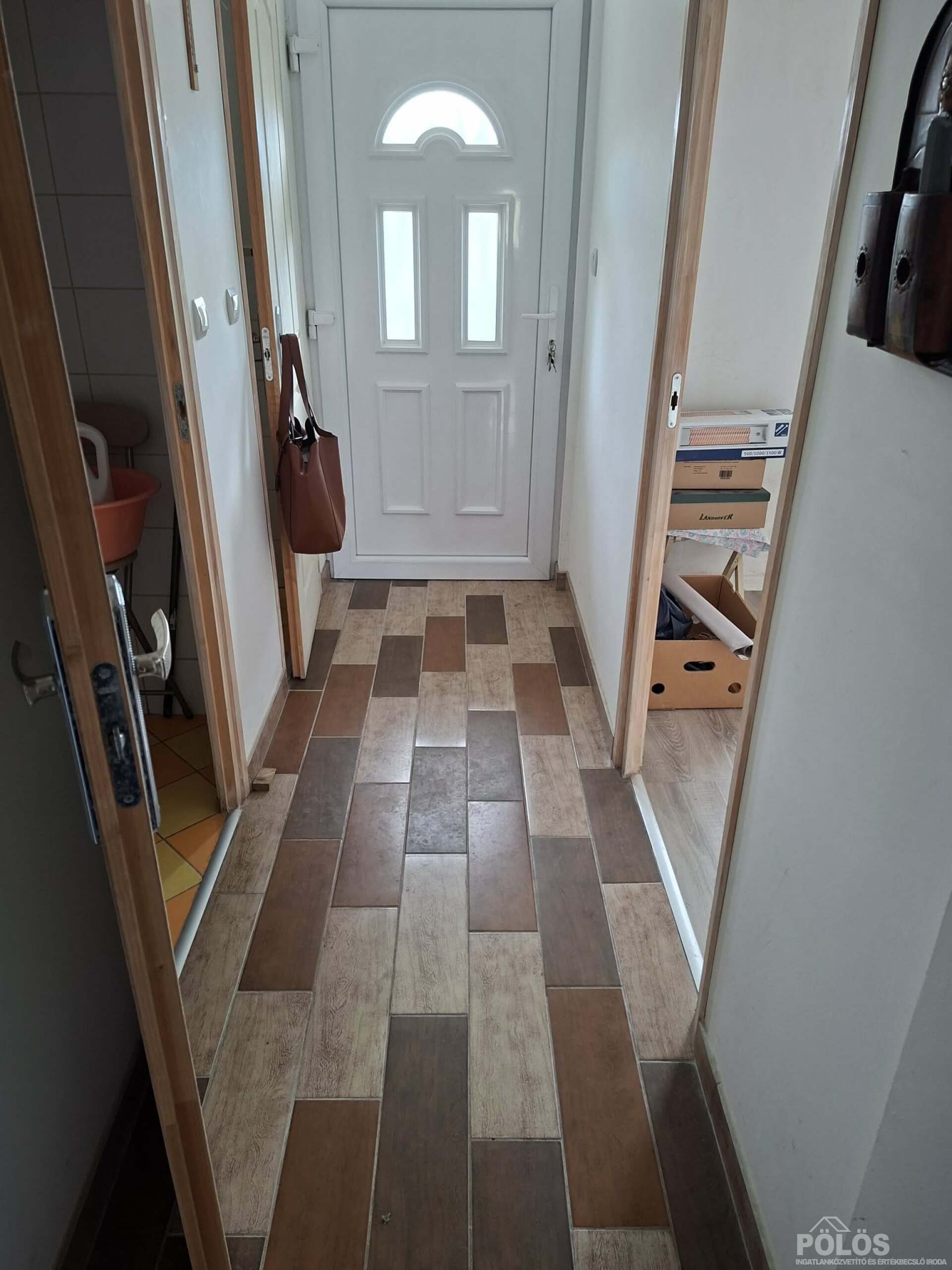 Belvároshoz közel  I.em 38 m2-es azonnal költözhető lakás eladó