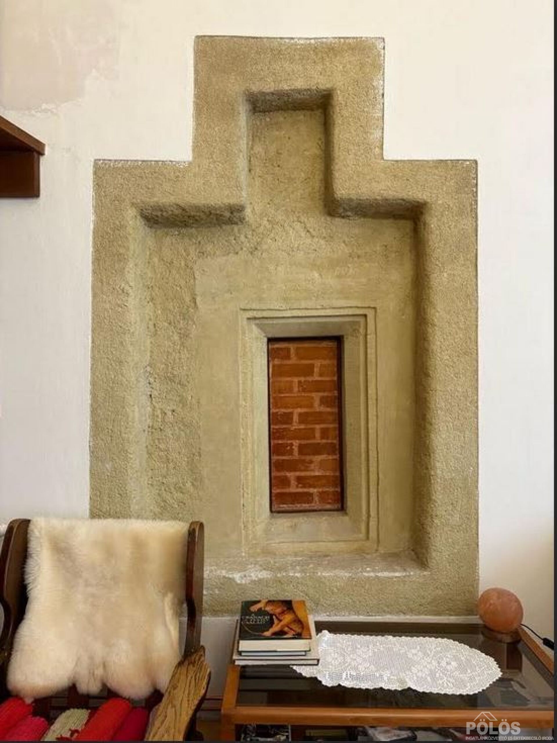 Sopronban Belvárosban egyedi hangulatú lakás eladó