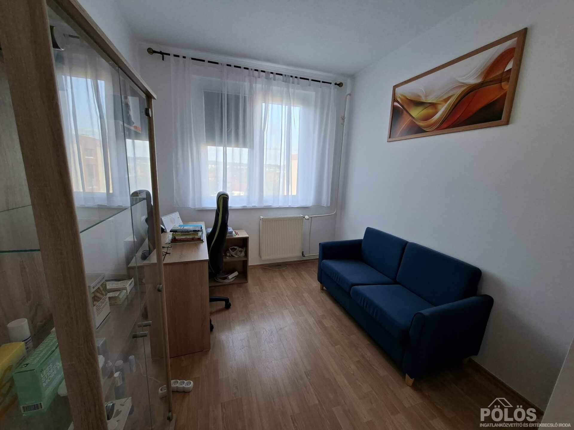 Sopronban Erzsébet kert közelében 3 szobás erkélyes lakás eladó