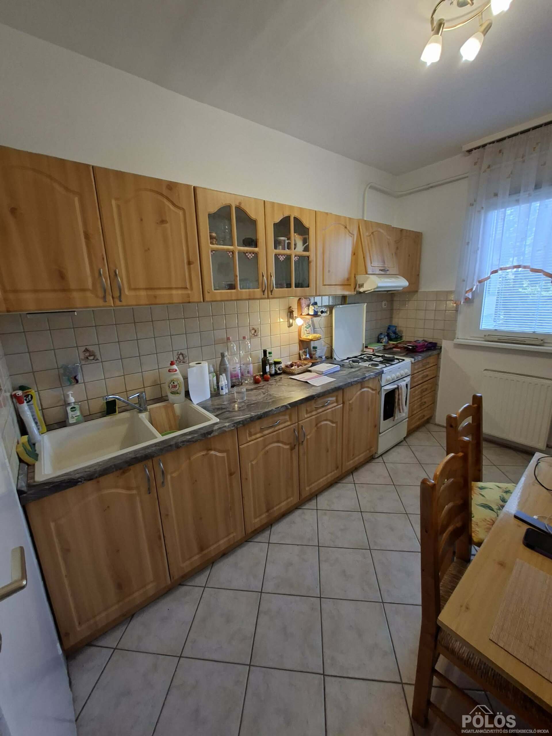 Jereván lakótelepen Fertődi építésű   I.emelet 66 m2-es erkélyes lakás eladó