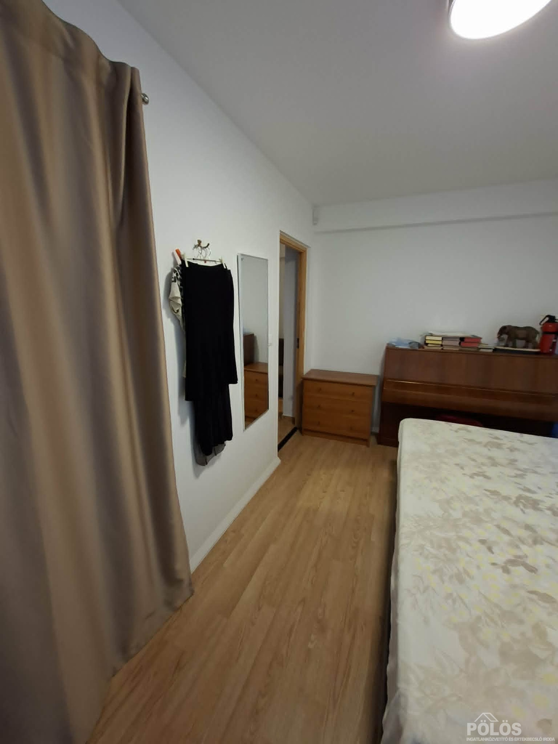 Jókai utcában fszt.54 m2-es 2 szobás teraszos szép állapotú lakás eladó