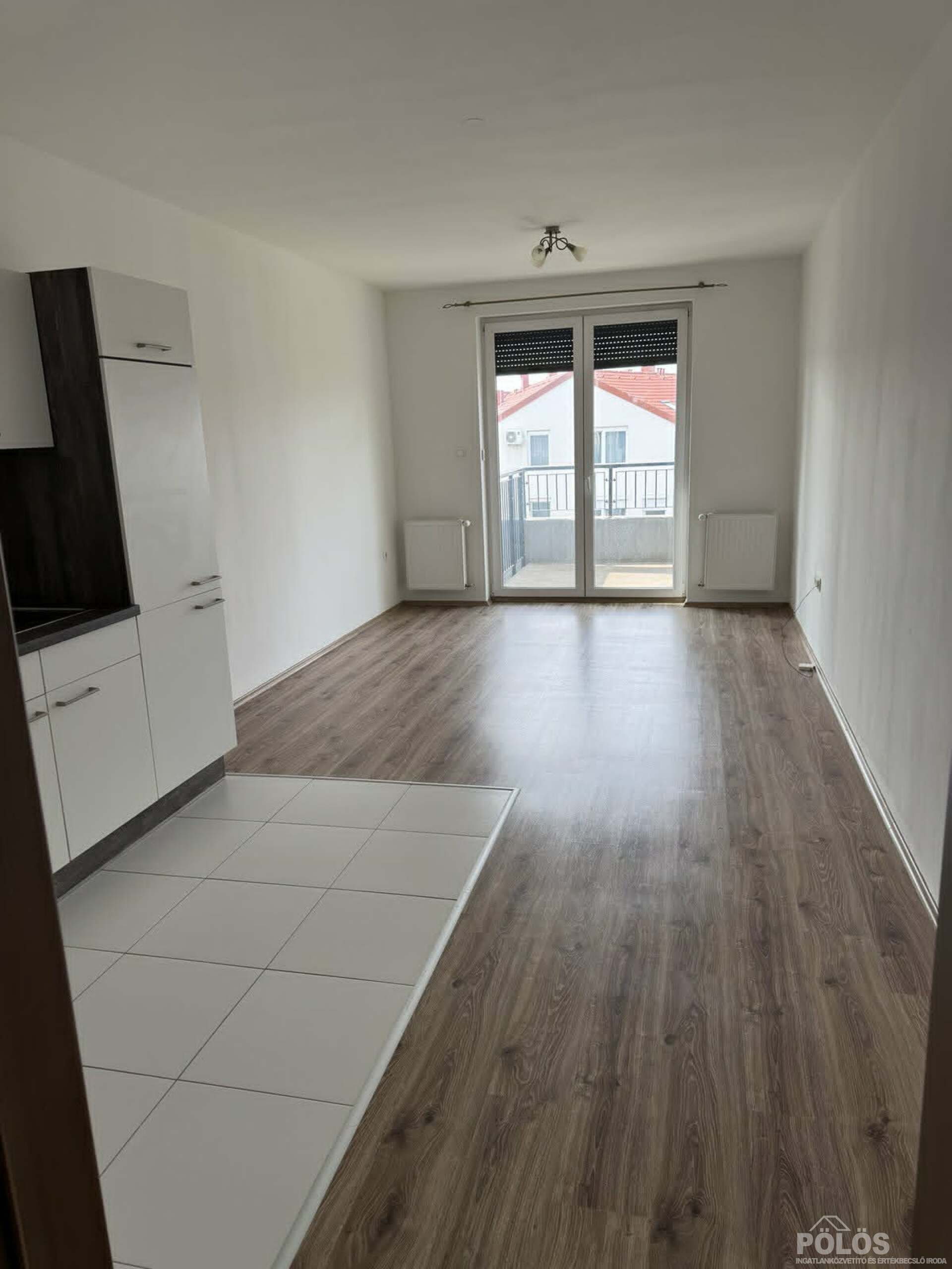 Pihenőkereszten igényes garzonlakás eladó