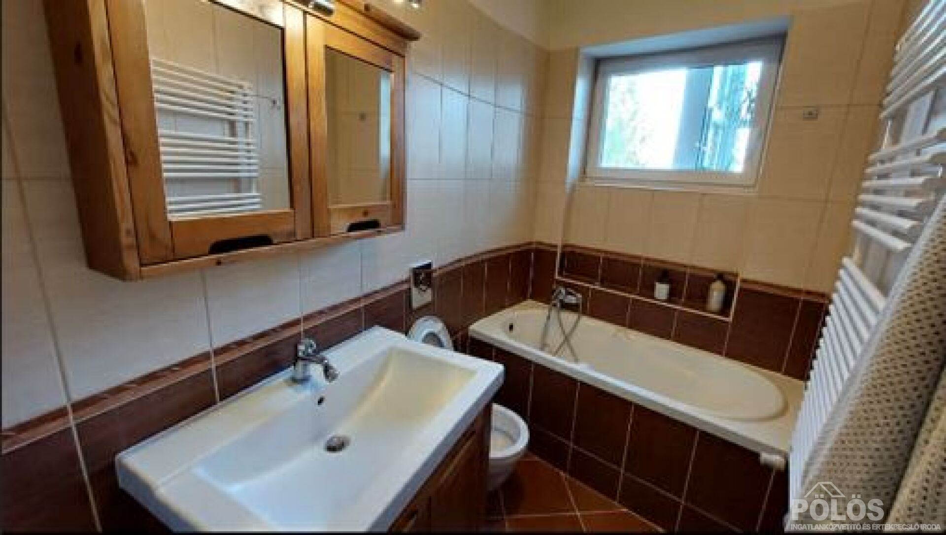 Deák tér közelében bútorozott szép állapotú lakás kiadó