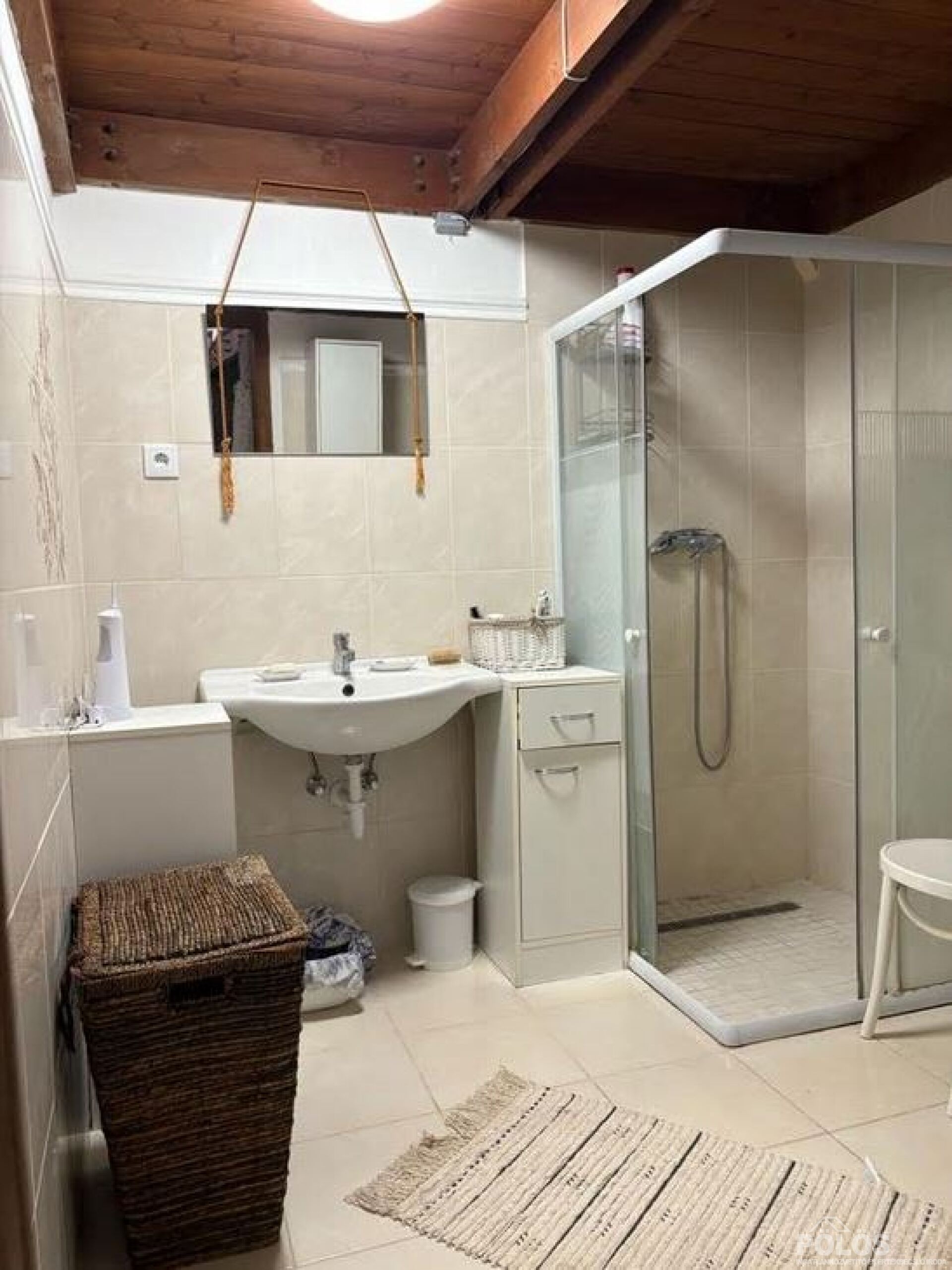 Sopronban Belvárosban egyedi hangulatú lakás eladó