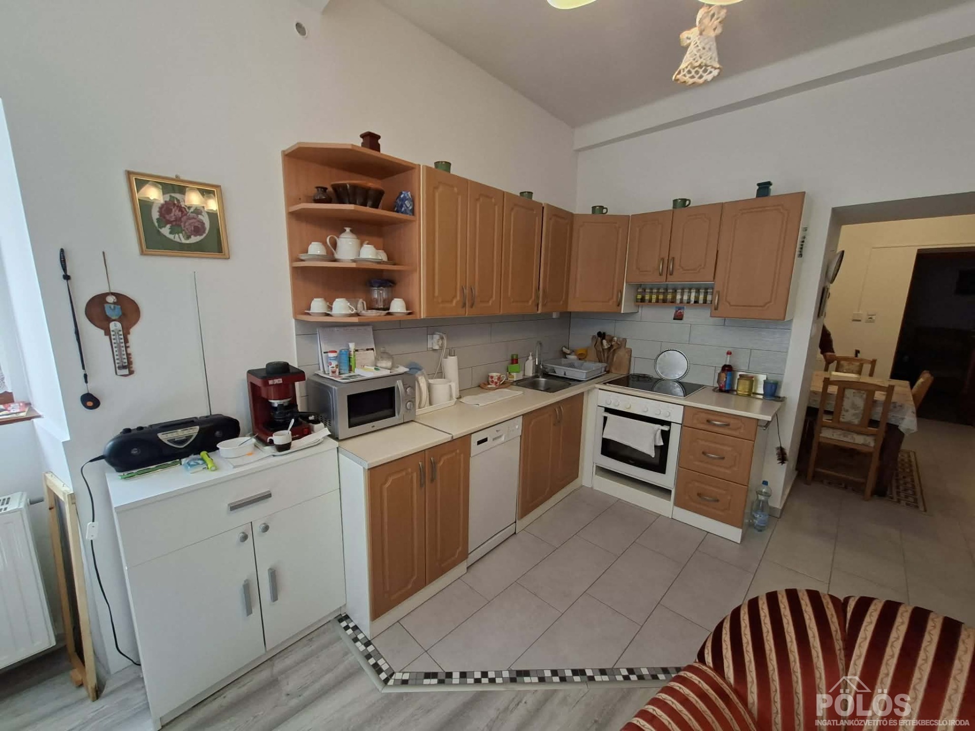 Sopronban Belváros szélén hangulatos felújított lakás eladó