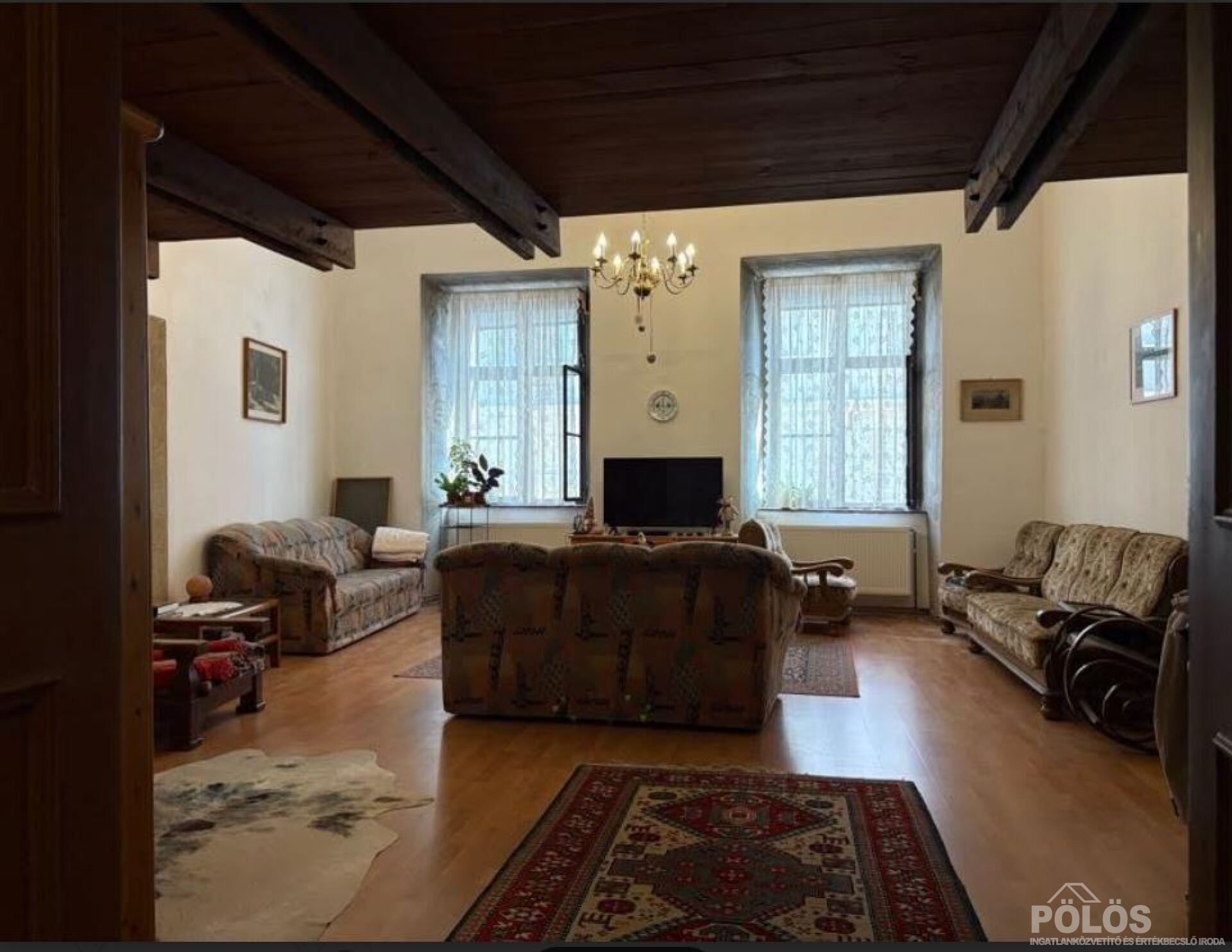 Sopronban Belvárosban egyedi hangulatú lakás eladó