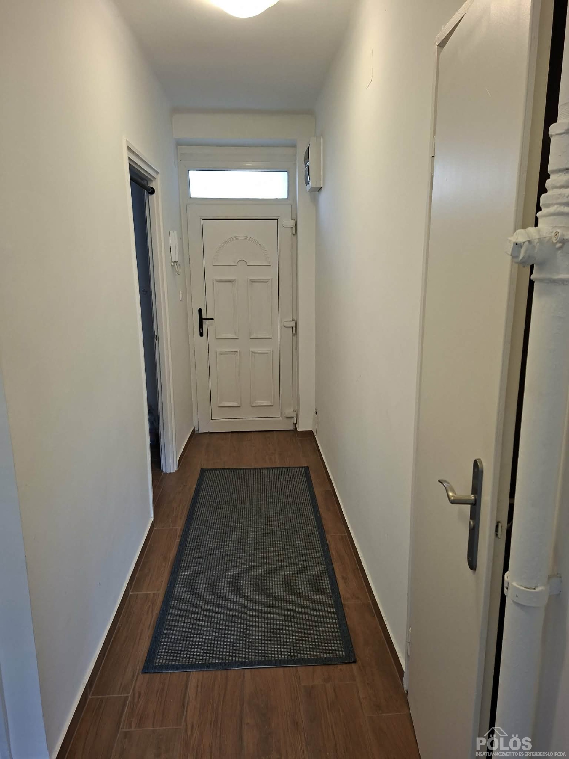 Sopronban Deák téren 62 m2-es 2 szobás erkélyes lakás kiadó