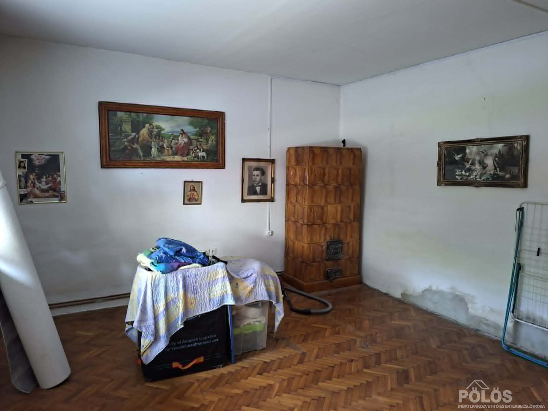 Sopronban Lővérek szélén 2 lakrészből álló ház 570 m2-es telken eladó