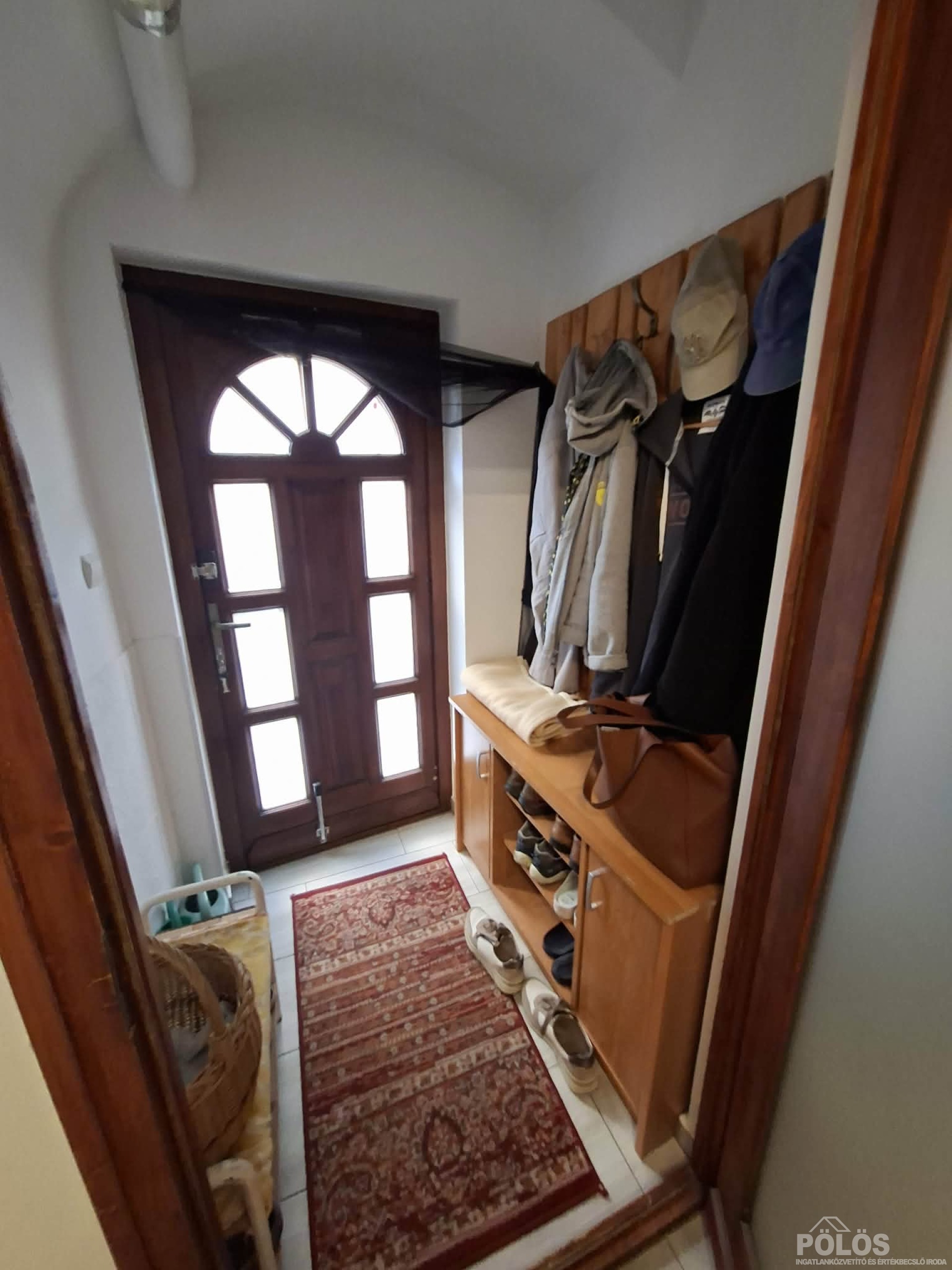 Sopronban Belváros szélén hangulatos felújított lakás eladó