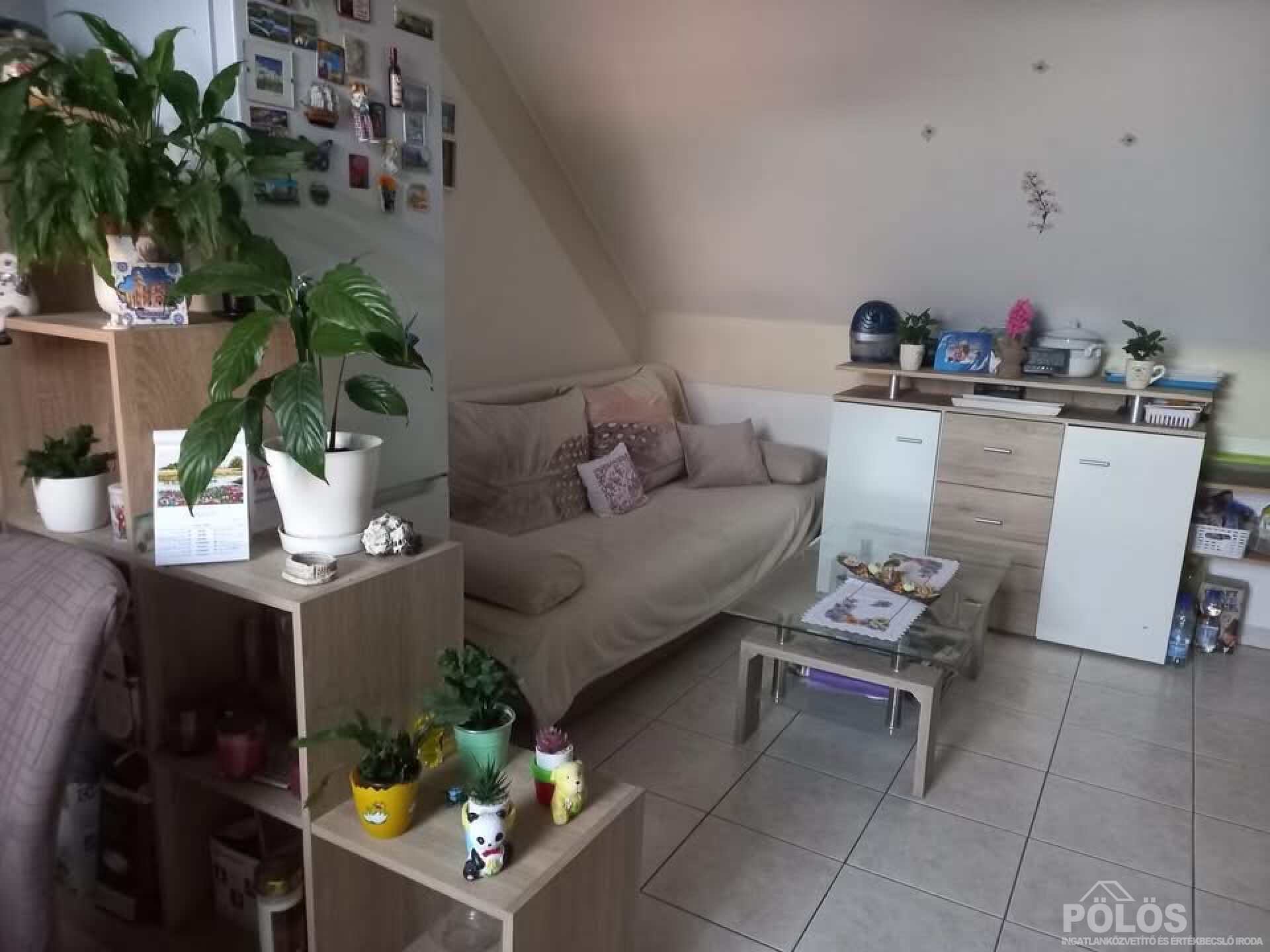 Kópházán csendes helyen hangulatos lakás eladó