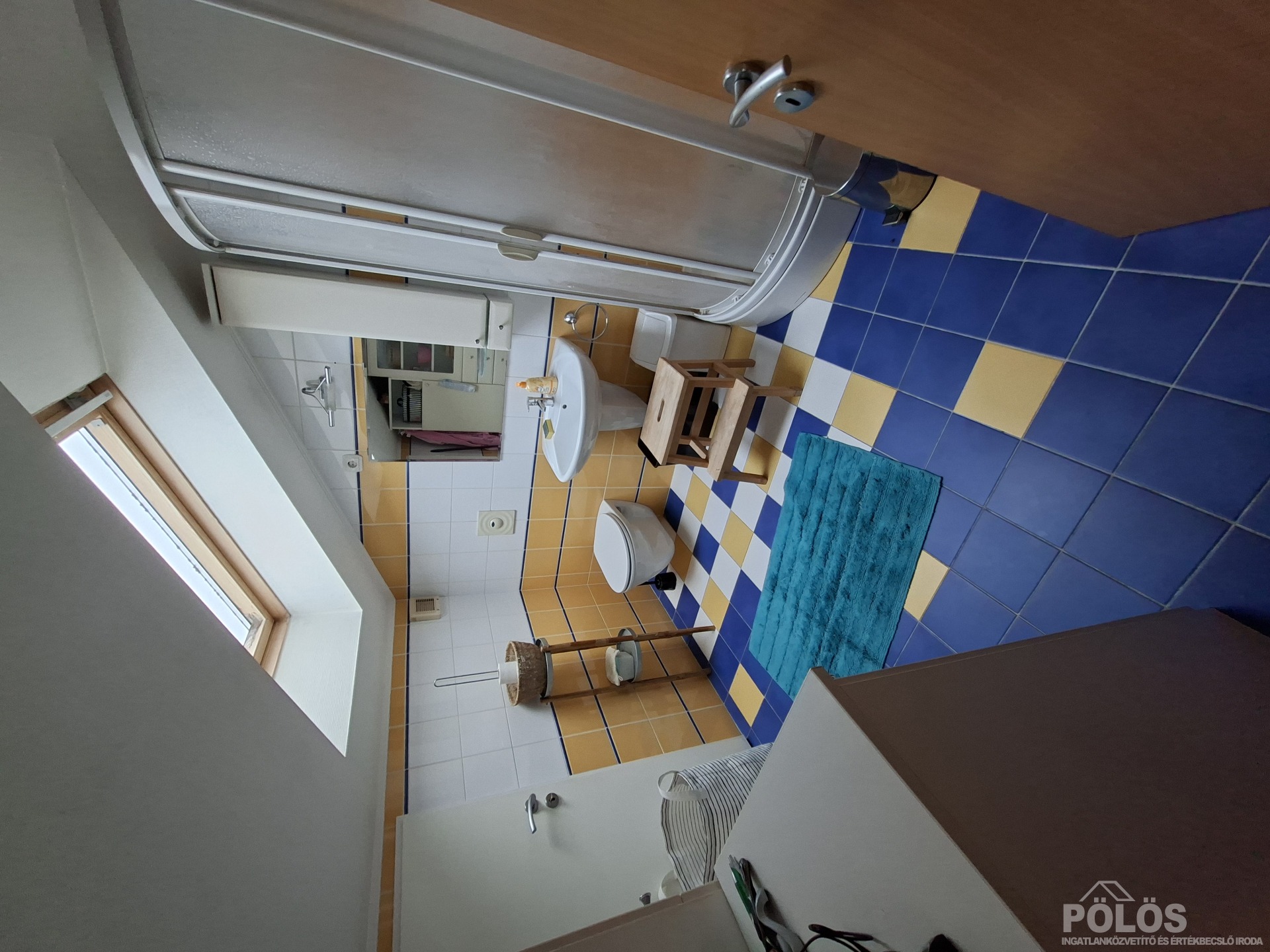 Sopronban csendes családi házas övezetben hangulatos lakás eladó