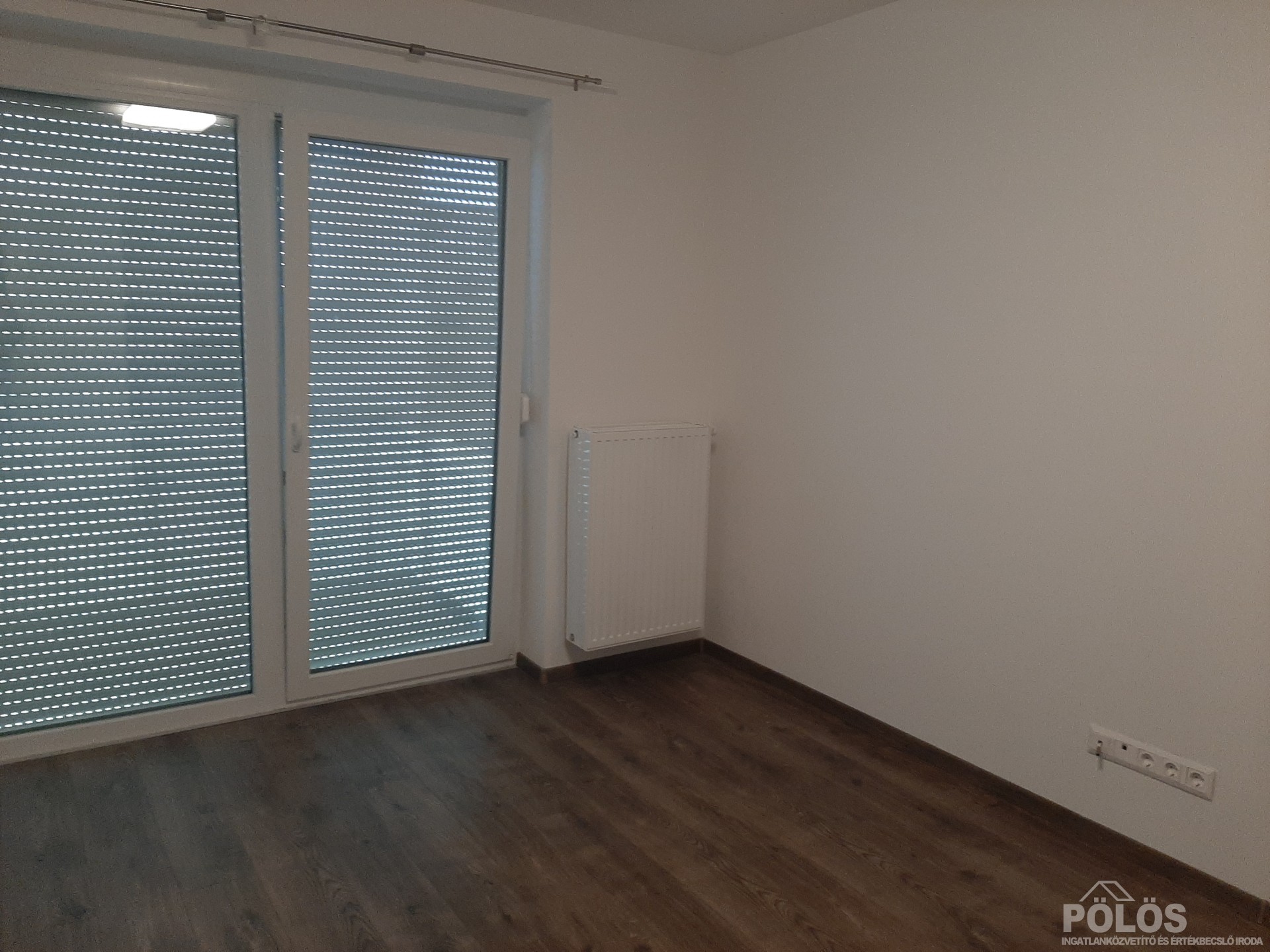 Aranyhegyen liftes házban I.em 45 m2-es erkélyes  lakás kiadó