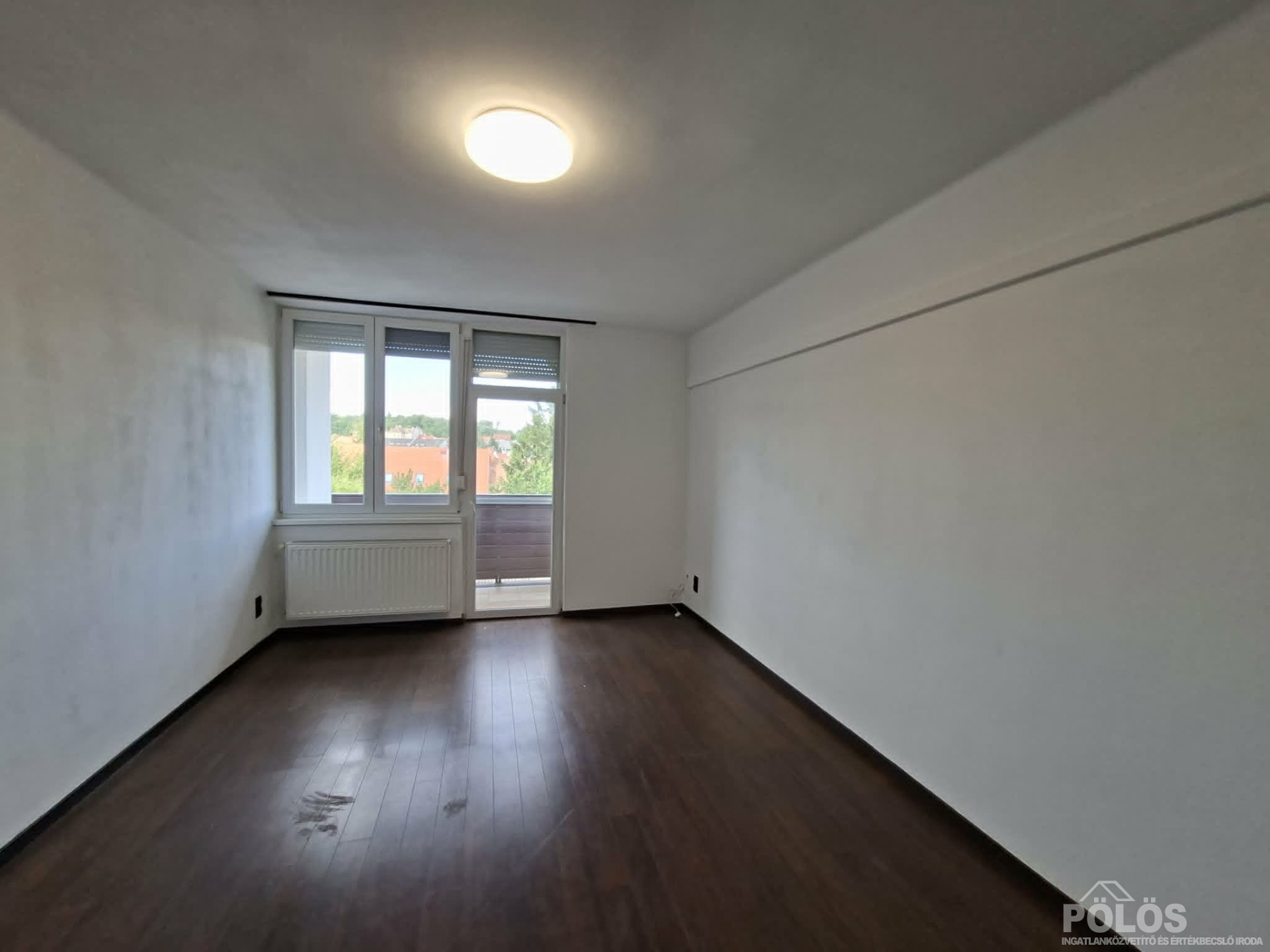 Belvároshoz közel II.em 41m2-es szépen felújított erkélyes lakás eladó