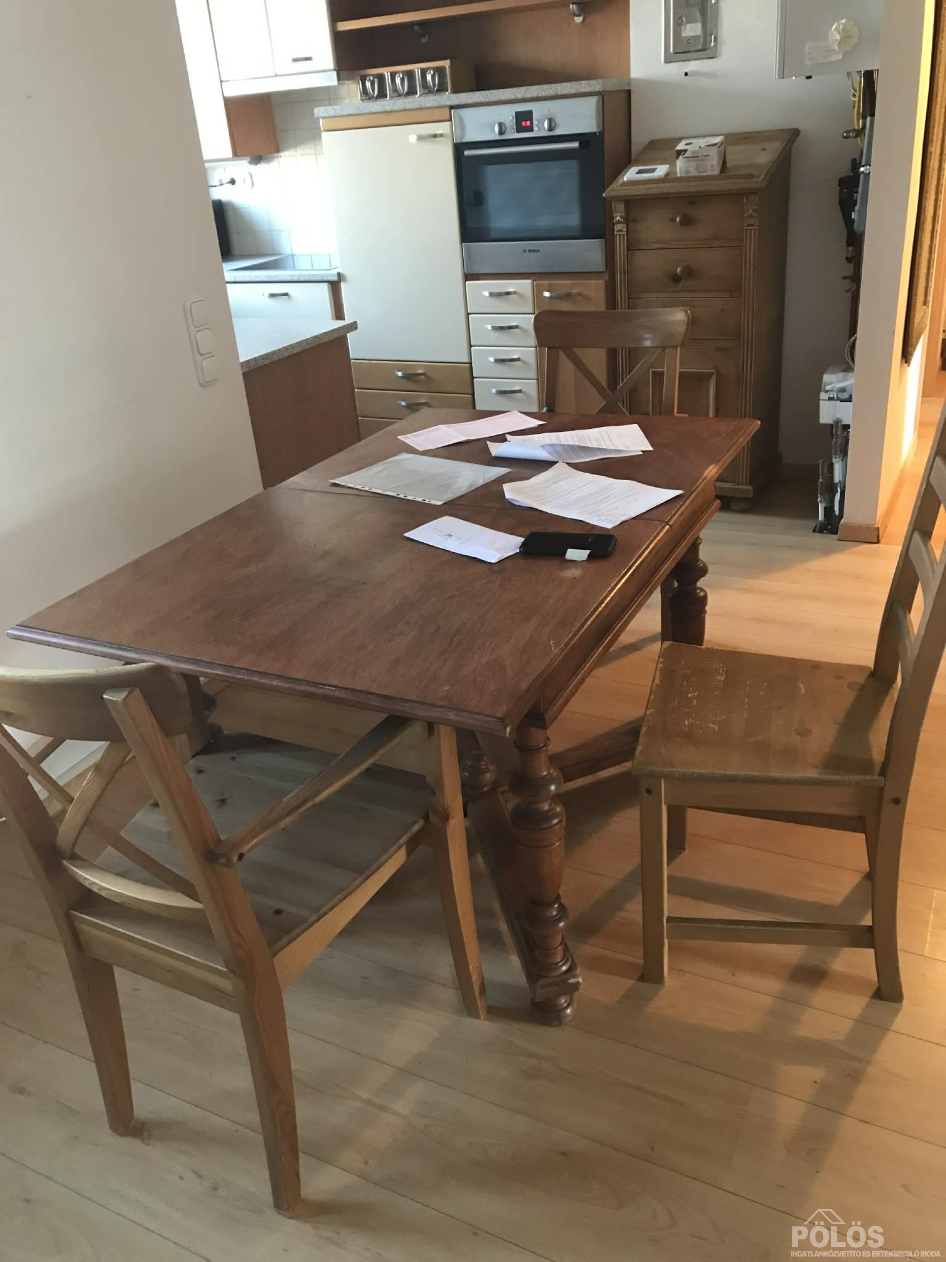 Deák tér közelében bútorozott szép állapotú lakás kiadó