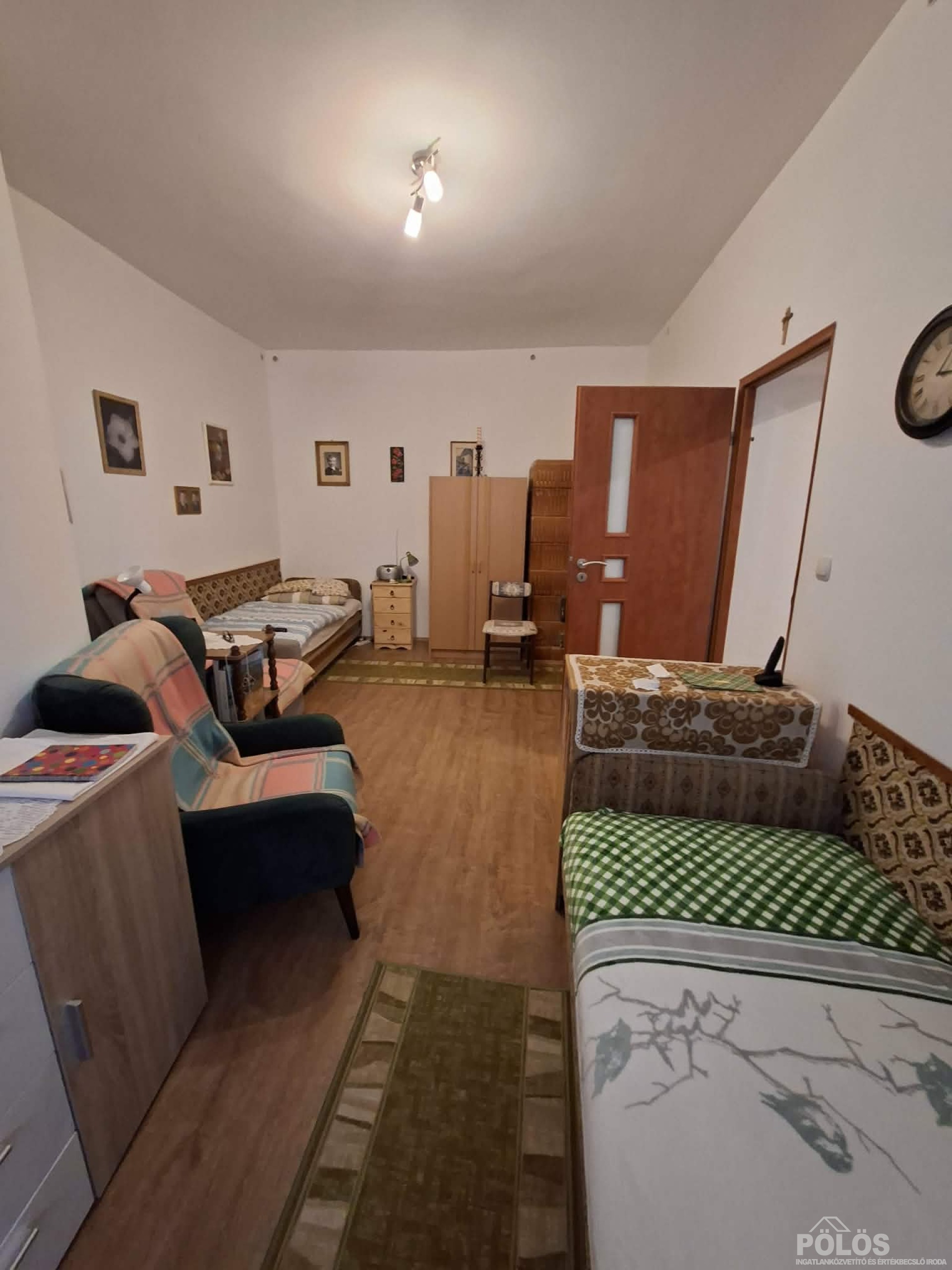 Sopronban Belváros szélén hangulatos felújított lakás eladó