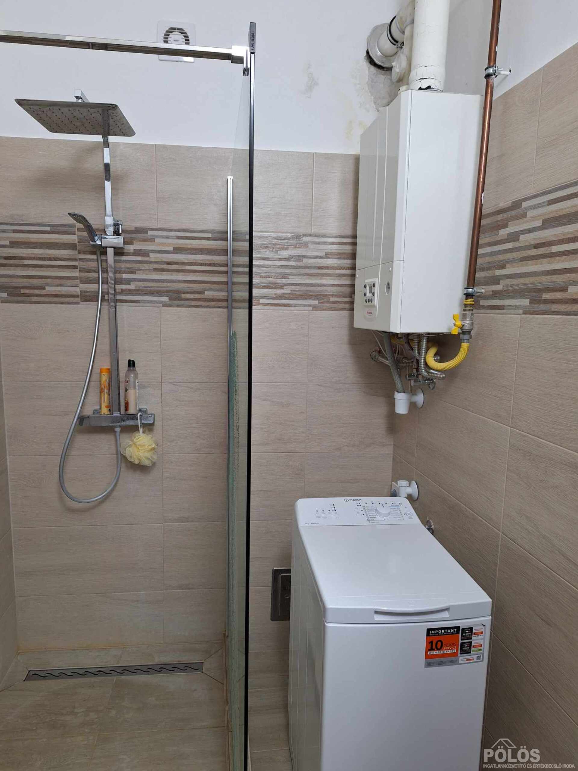 Sopronban Szt.György utcában szép állapotú 2 szobás lakás eladó