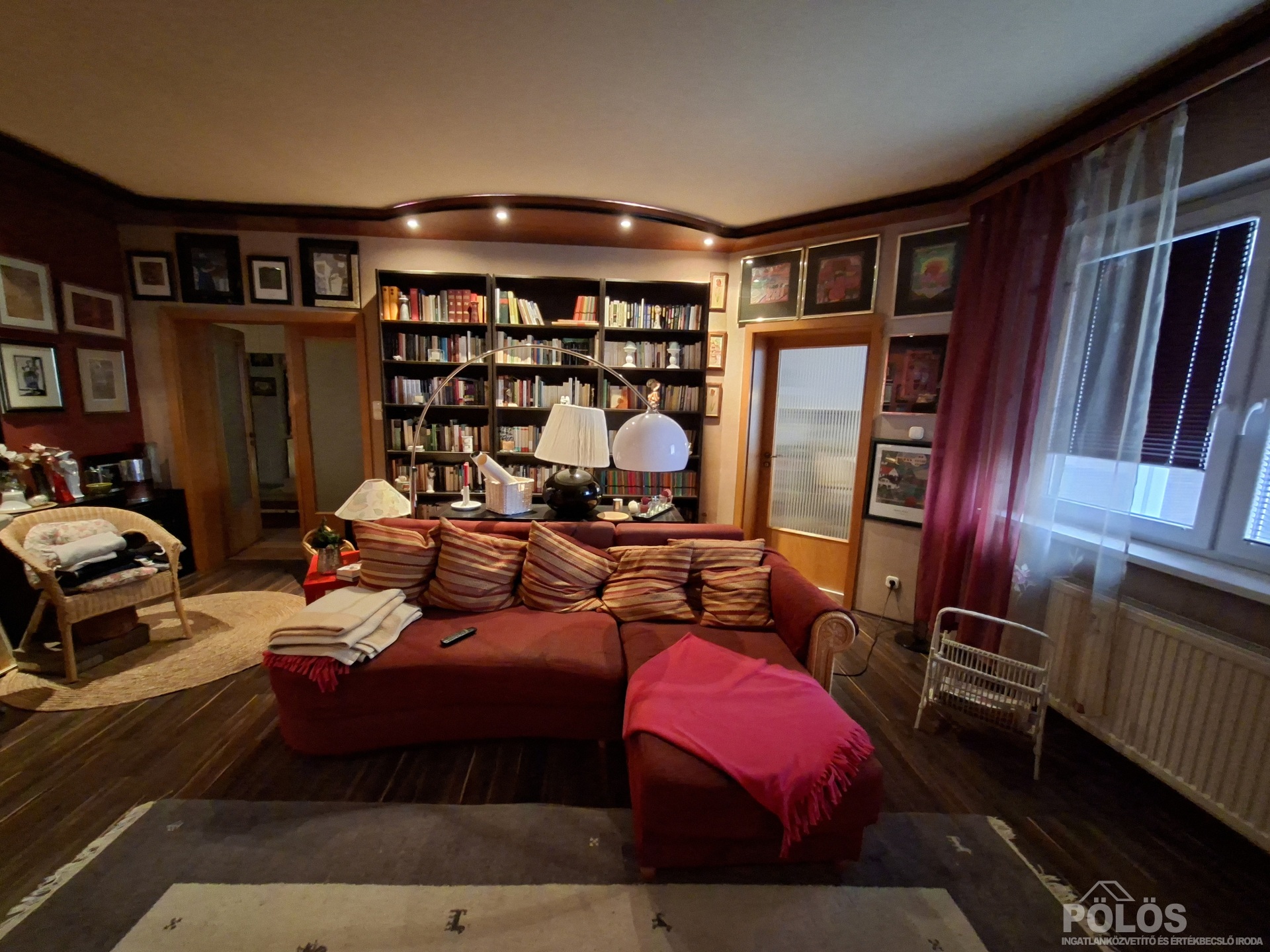 Sopronban csendes családi házas övezetben hangulatos lakás eladó