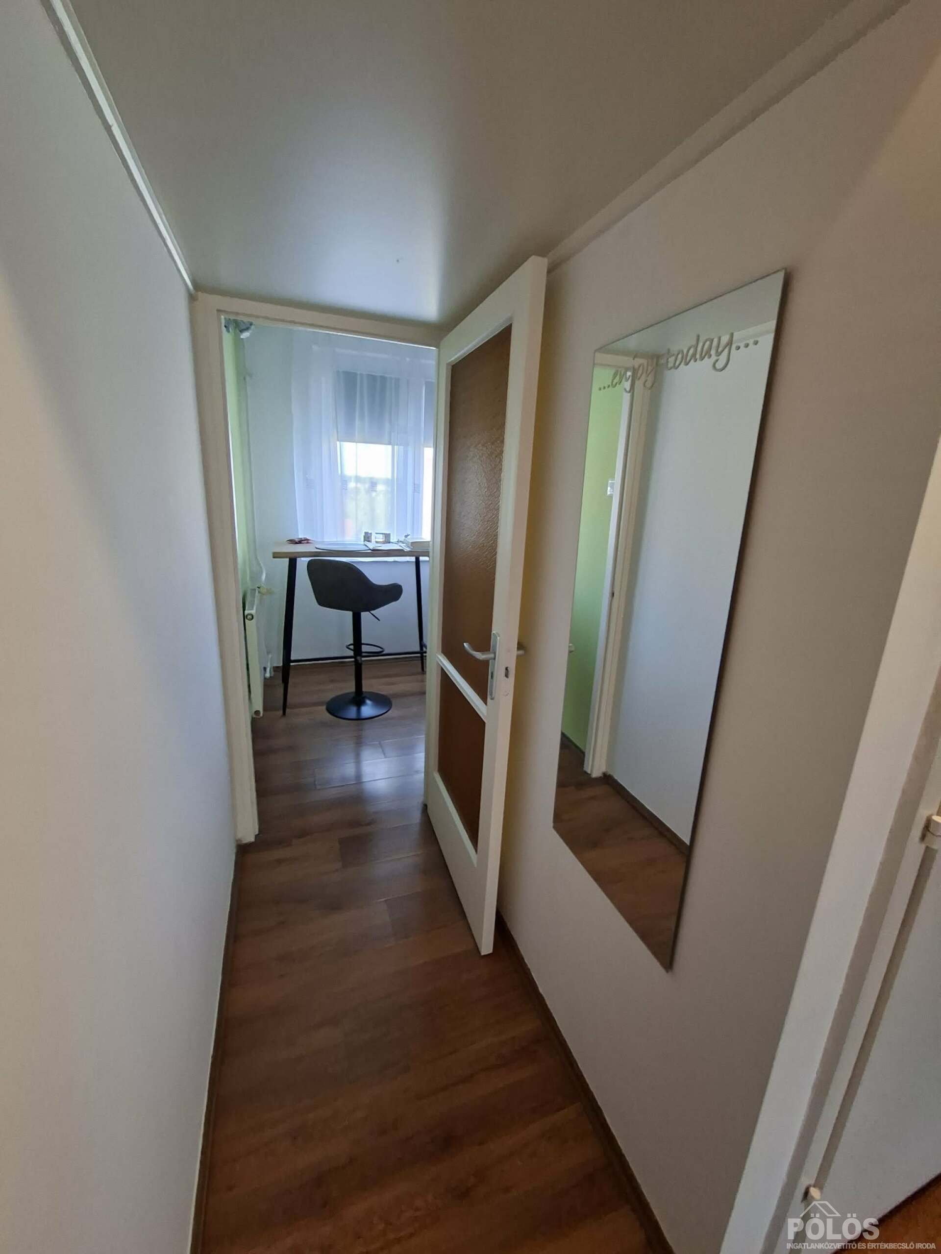 Sopronban Erzsébet kert közelében 3 szobás erkélyes lakás eladó