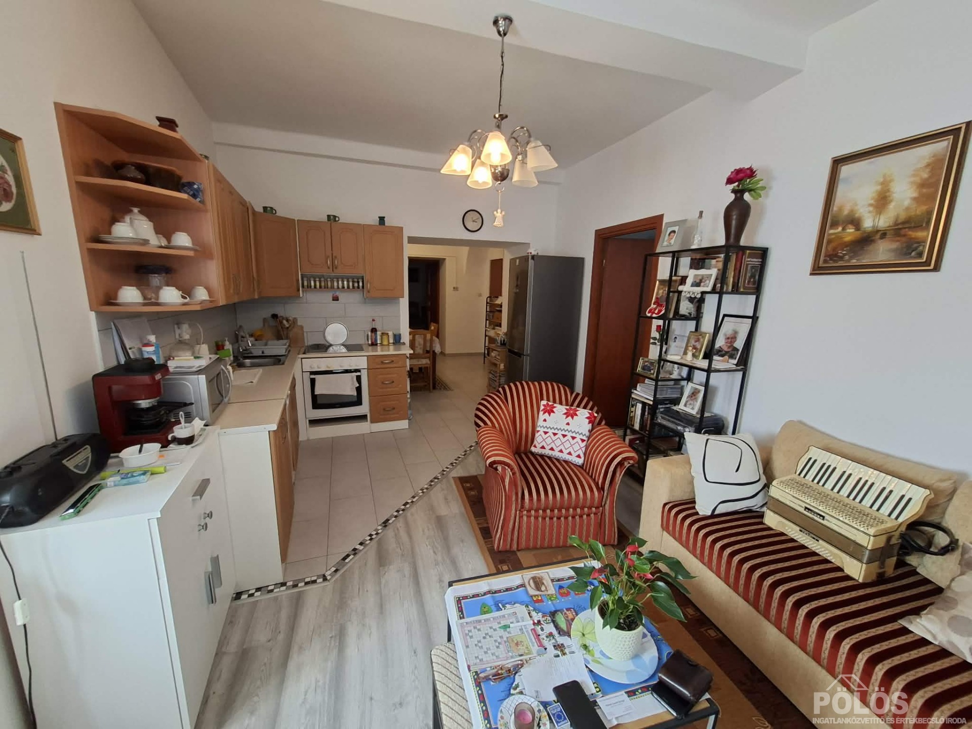 Sopronban Belváros szélén hangulatos felújított lakás eladó