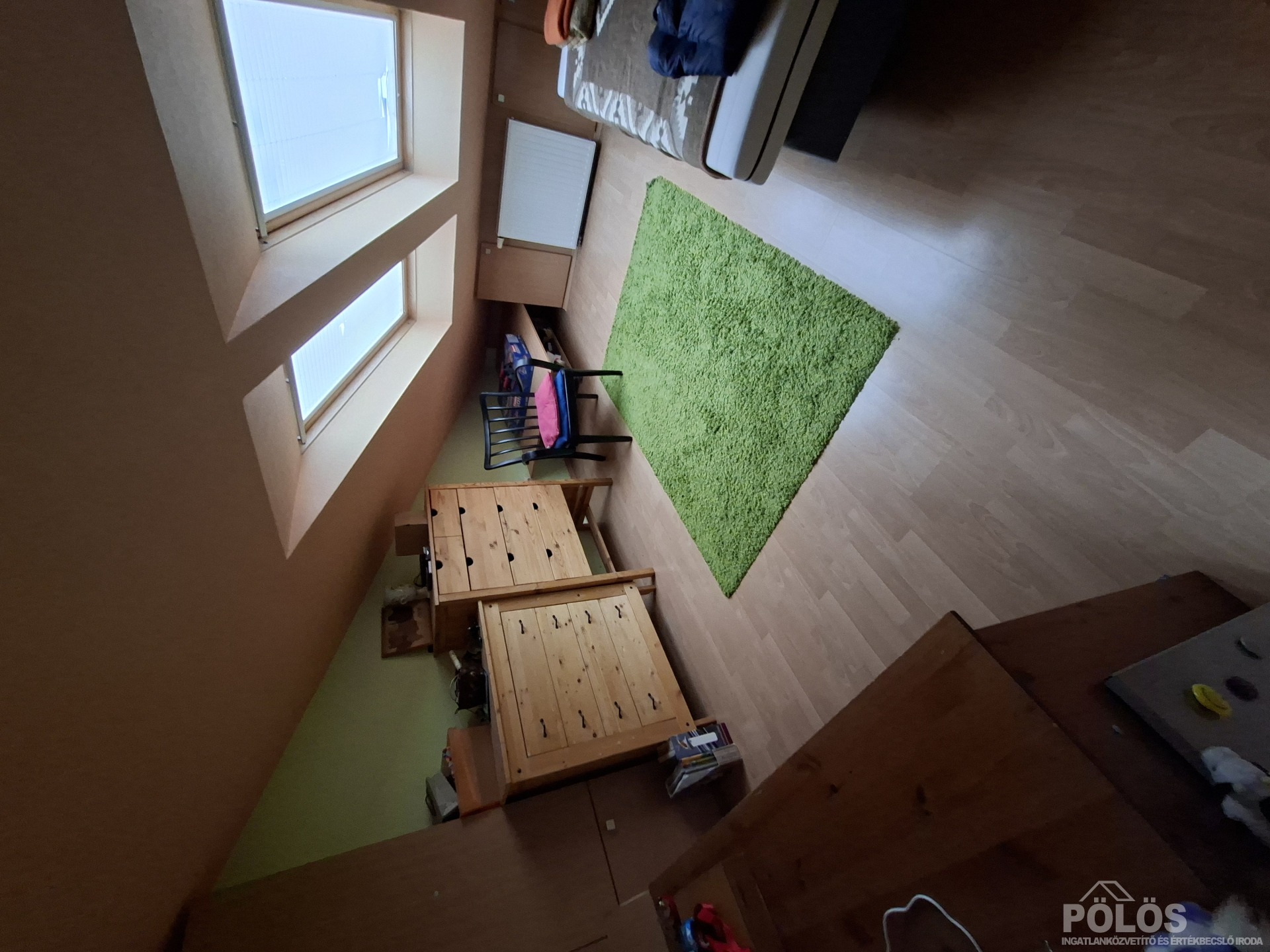 Sopronban csendes családi házas övezetben hangulatos lakás eladó