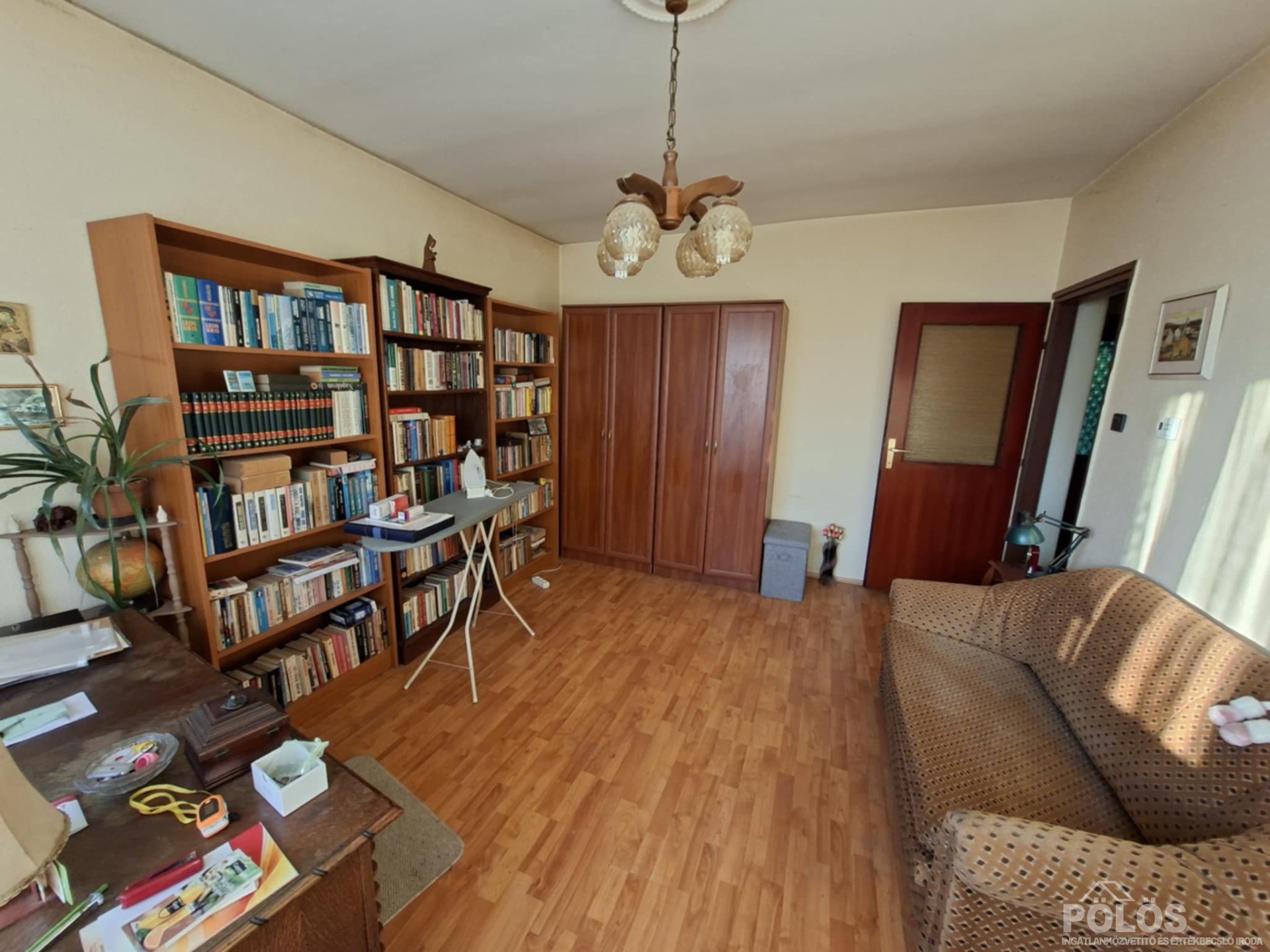 Belvároshoz közel jó állapotú önálló családi ház eladó