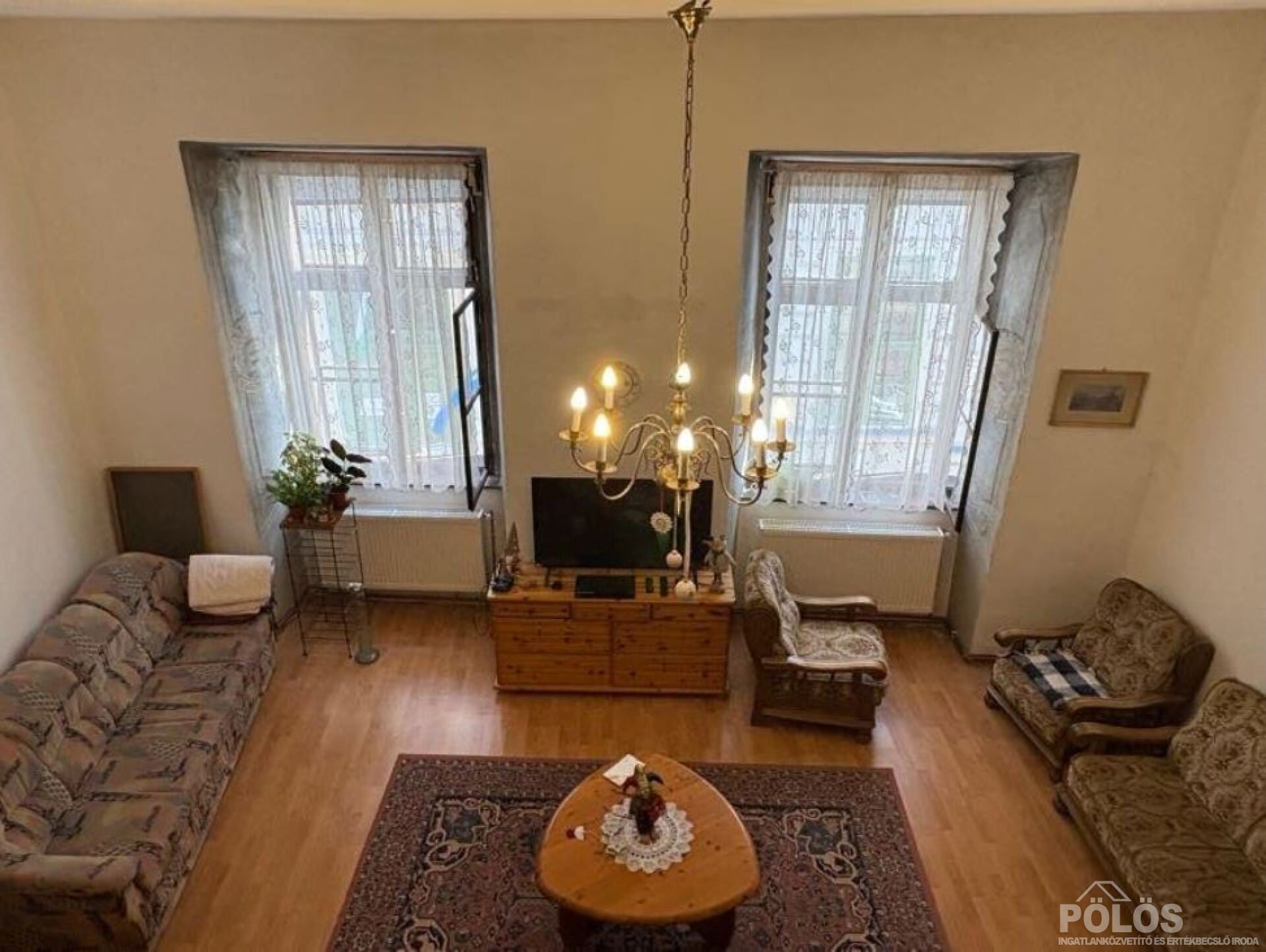 Sopronban Belvárosban egyedi hangulatú lakás eladó