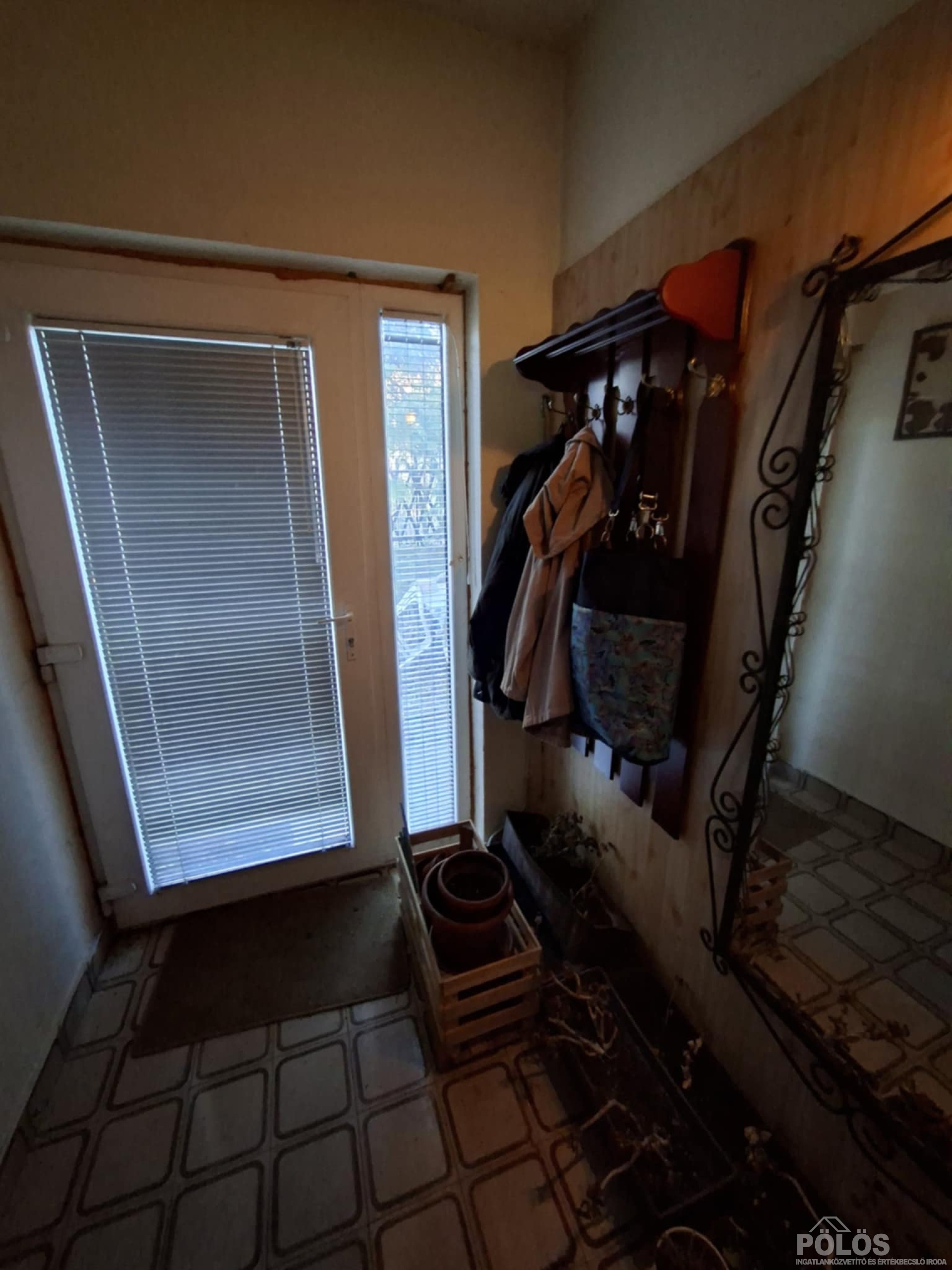 Belvároshoz közel jó állapotú önálló családi ház eladó