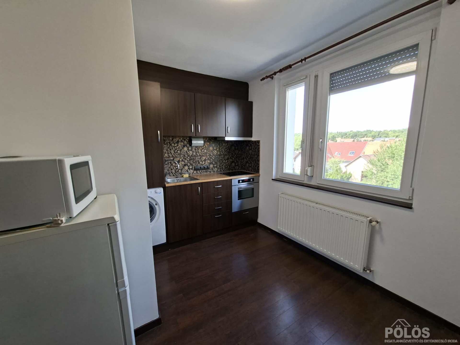 Belvároshoz közel II.em 41m2-es szépen felújított erkélyes lakás eladó