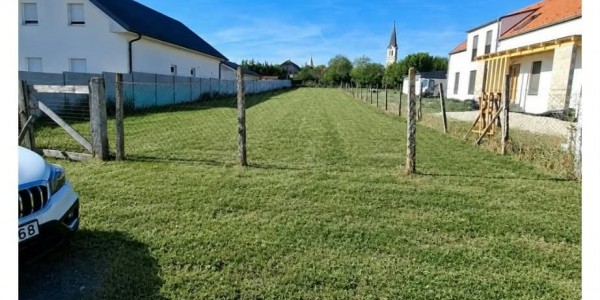 Harkán Sopron mellett csendes helyen 30%-ban beépíthető  telek eladó
